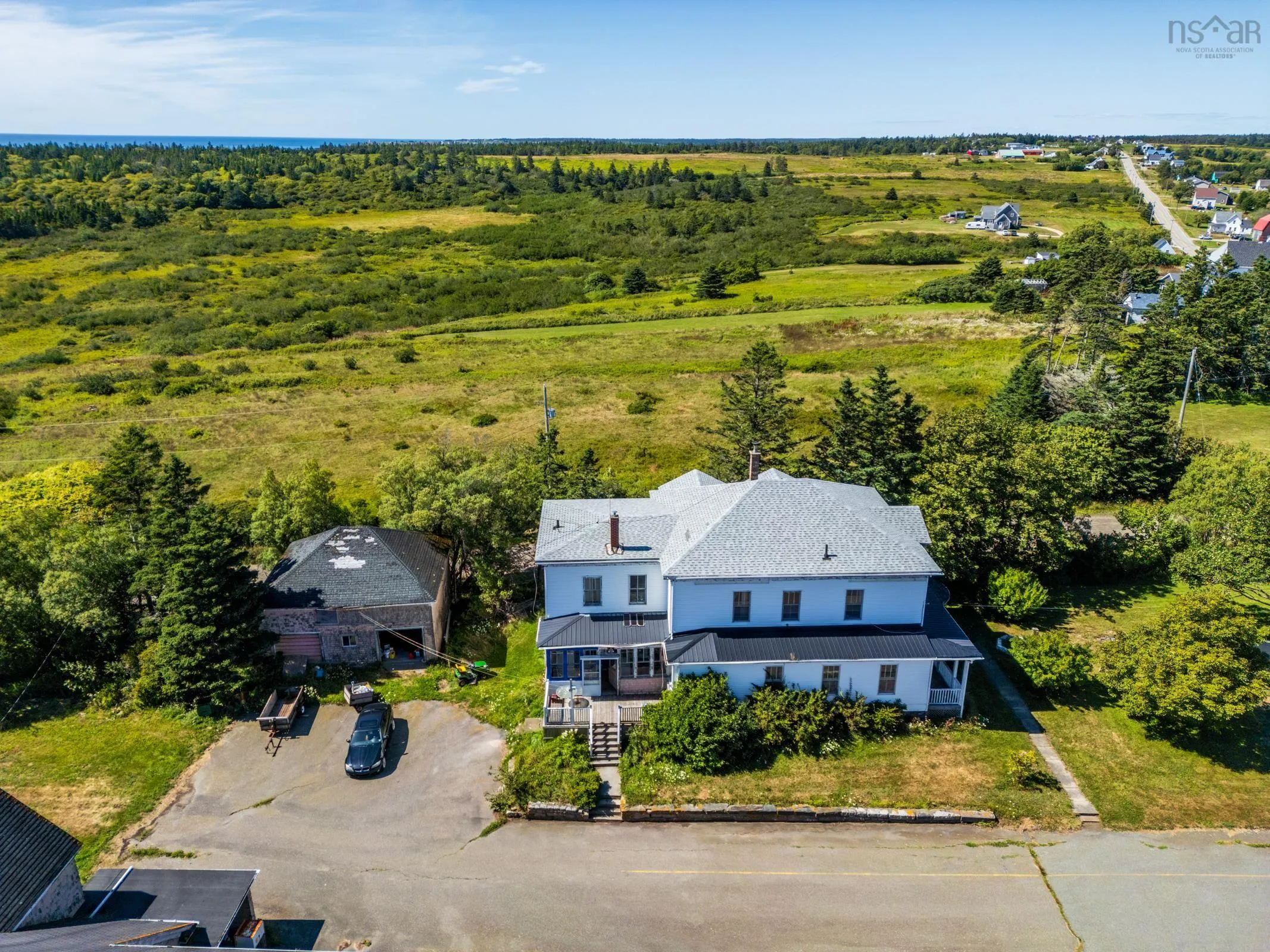 5203 Highway 1, Salmon River, NS B5A 5B2, 6 Bedrooms Bedrooms, ,4 BathroomsBathrooms,Residential,For Sale,Highway 1,202521177
