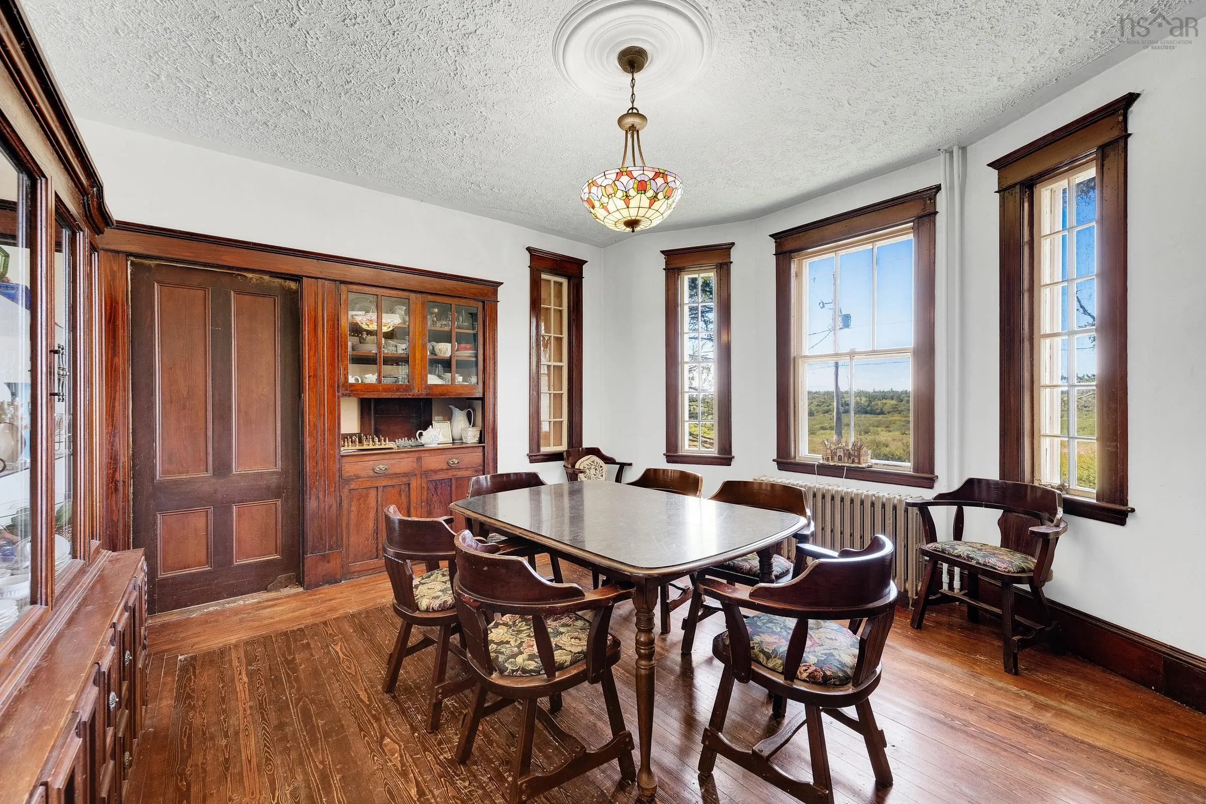 5203 Highway 1, Salmon River, NS B5A 5B2, 6 Bedrooms Bedrooms, ,4 BathroomsBathrooms,Residential,For Sale,Highway 1,202521177