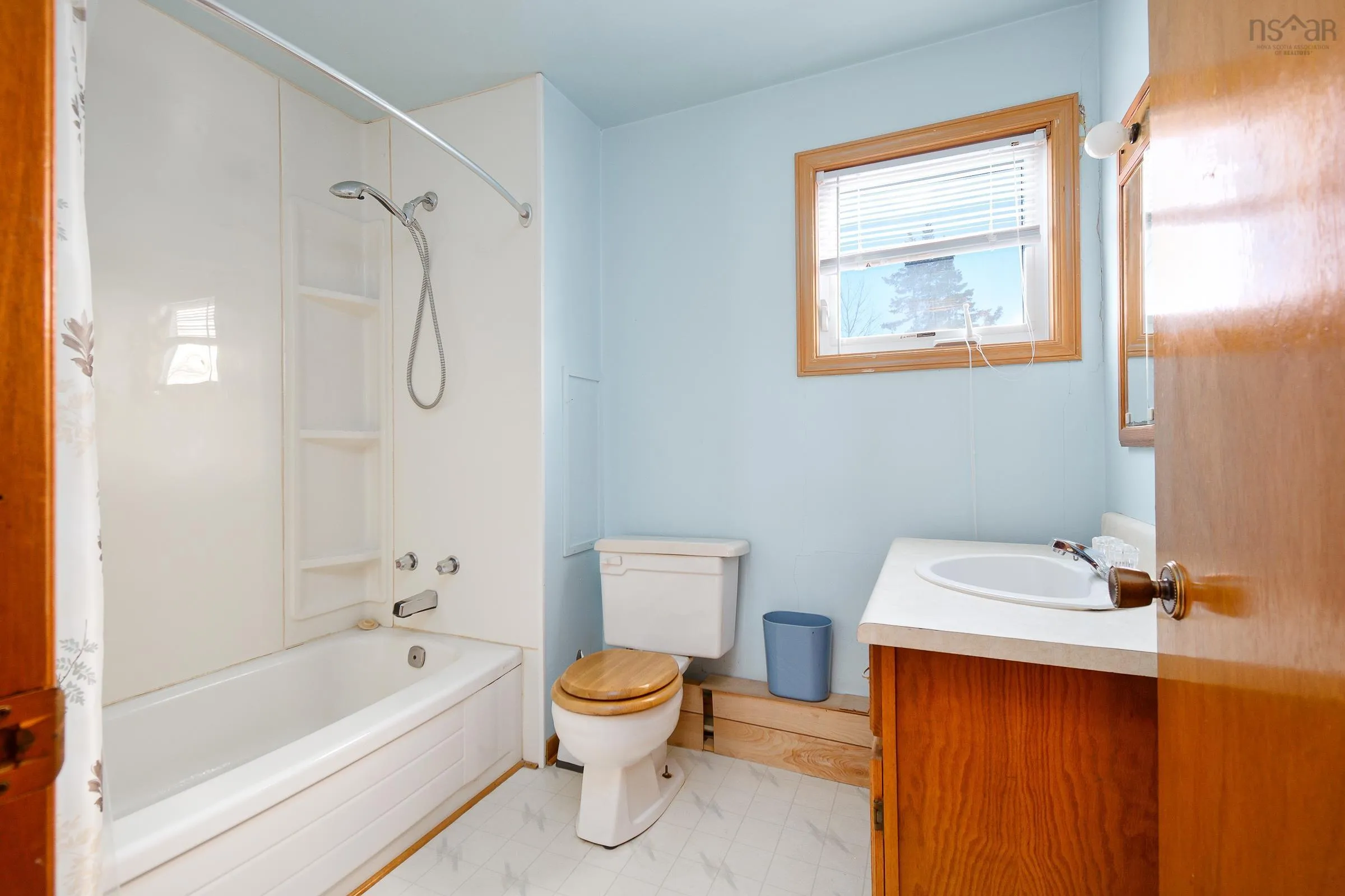 276 Columbia Street, Sydney Ns B1p 4j7, 4 Bedrooms Bedrooms, ,3 BathroomsBathrooms,Residential,For Sale,Columbia,202504269