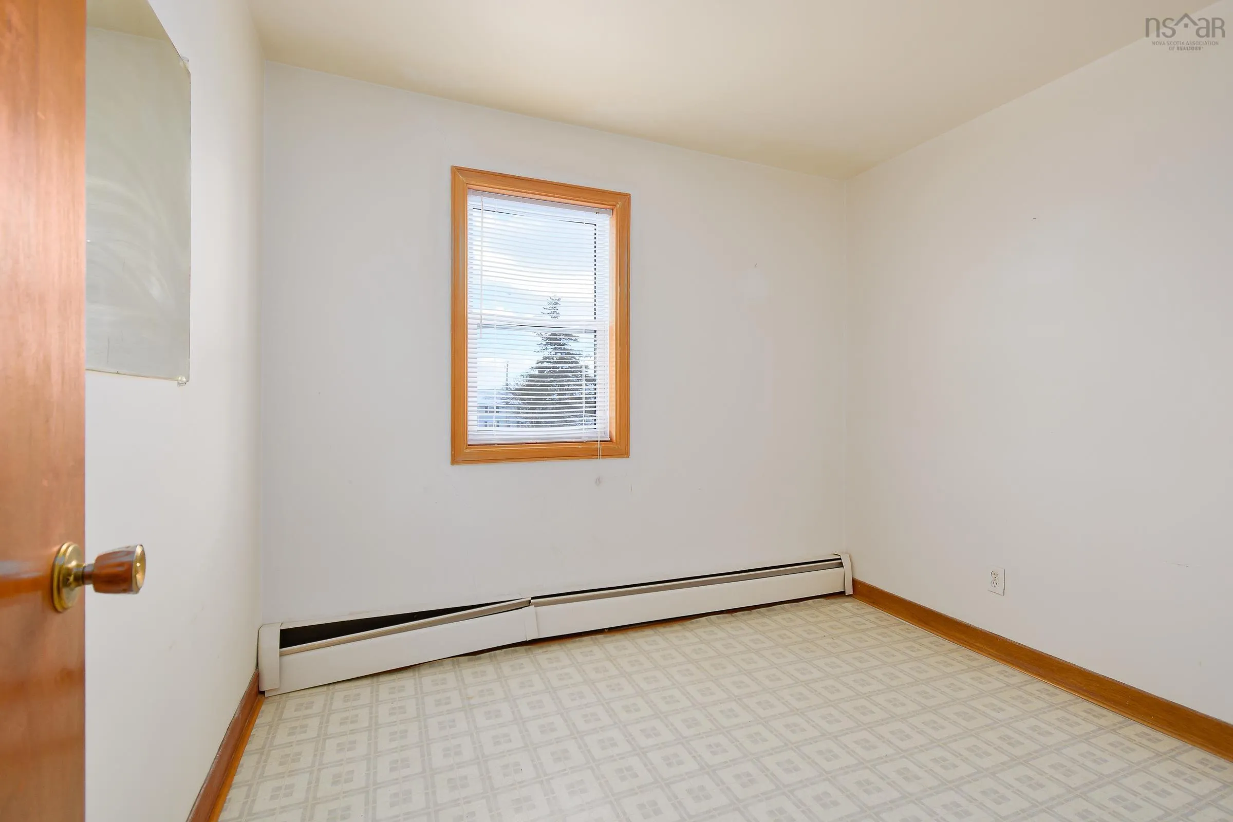 276 Columbia Street, Sydney Ns B1p 4j7, 4 Bedrooms Bedrooms, ,3 BathroomsBathrooms,Residential,For Sale,Columbia,202504269