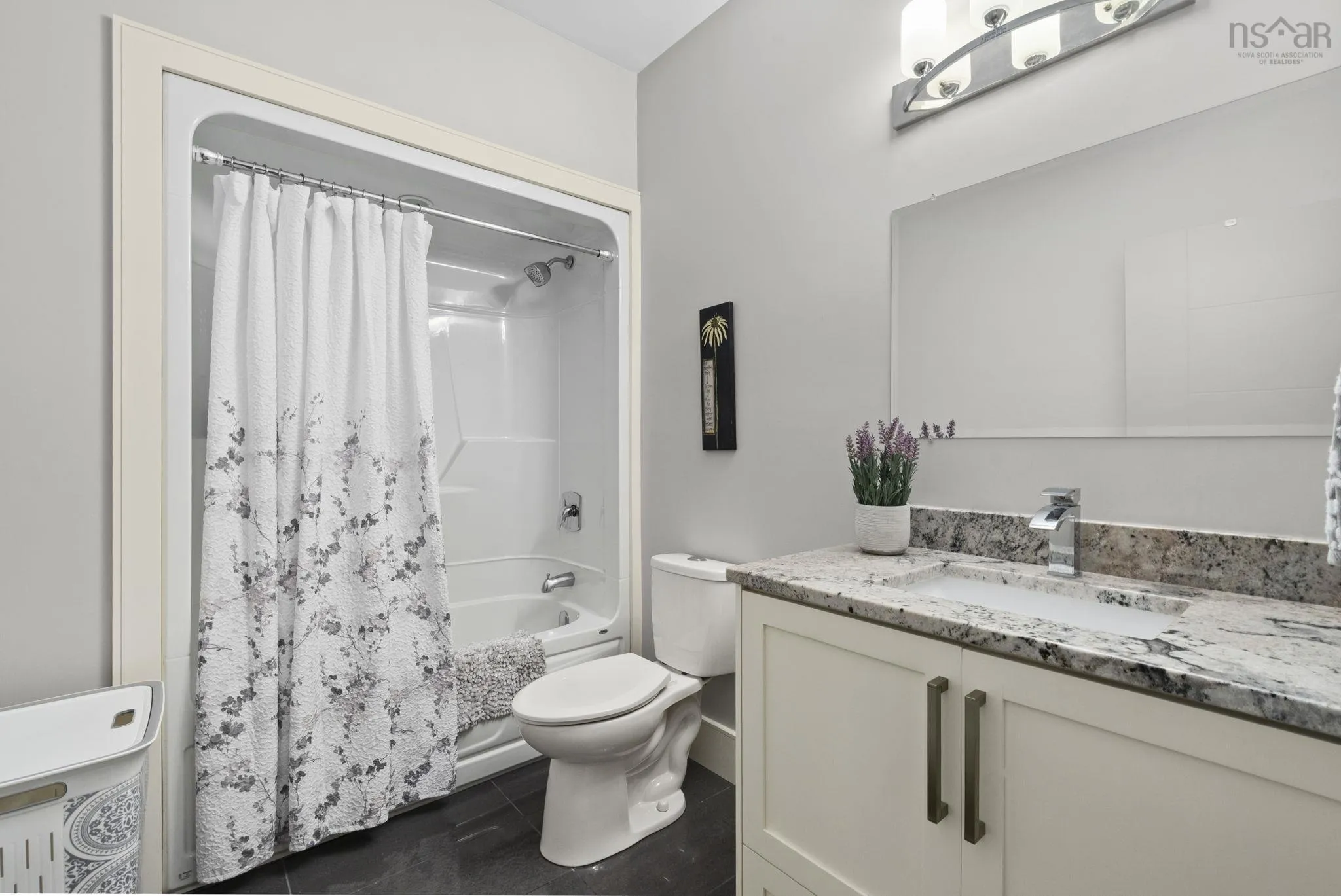 314 Bently Drive, Halifax, NS B3S 0A7, 6 Bedrooms Bedrooms, ,4 BathroomsBathrooms,Residential,For Sale,Bently,202522751