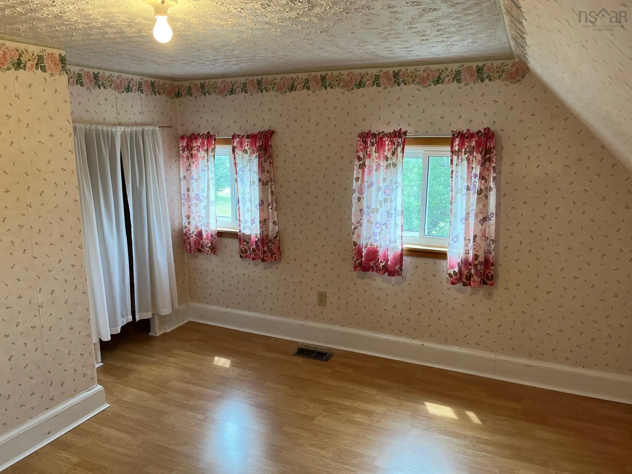 421 East Chezzetcook Road, East Chezzetcook, NS B0J 2L0, 3 Bedrooms Bedrooms, ,2 BathroomsBathrooms,Residential,For Sale,East Chezzetcook,202518290