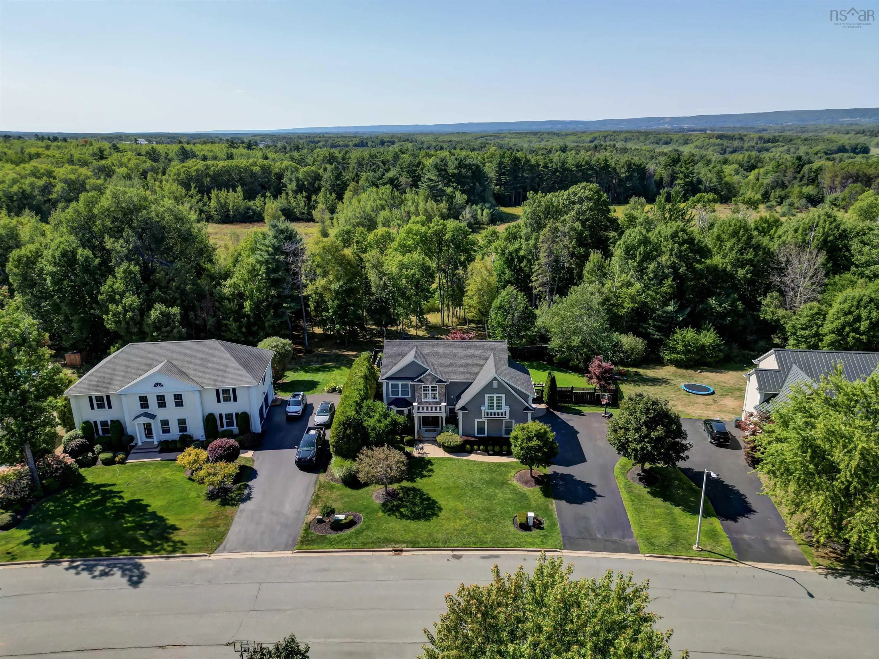 35 Acadia Drive, Kentville, NS B4N 5E1, 5 Bedrooms Bedrooms, ,5 BathroomsBathrooms,Residential,For Sale,Acadia,202522459