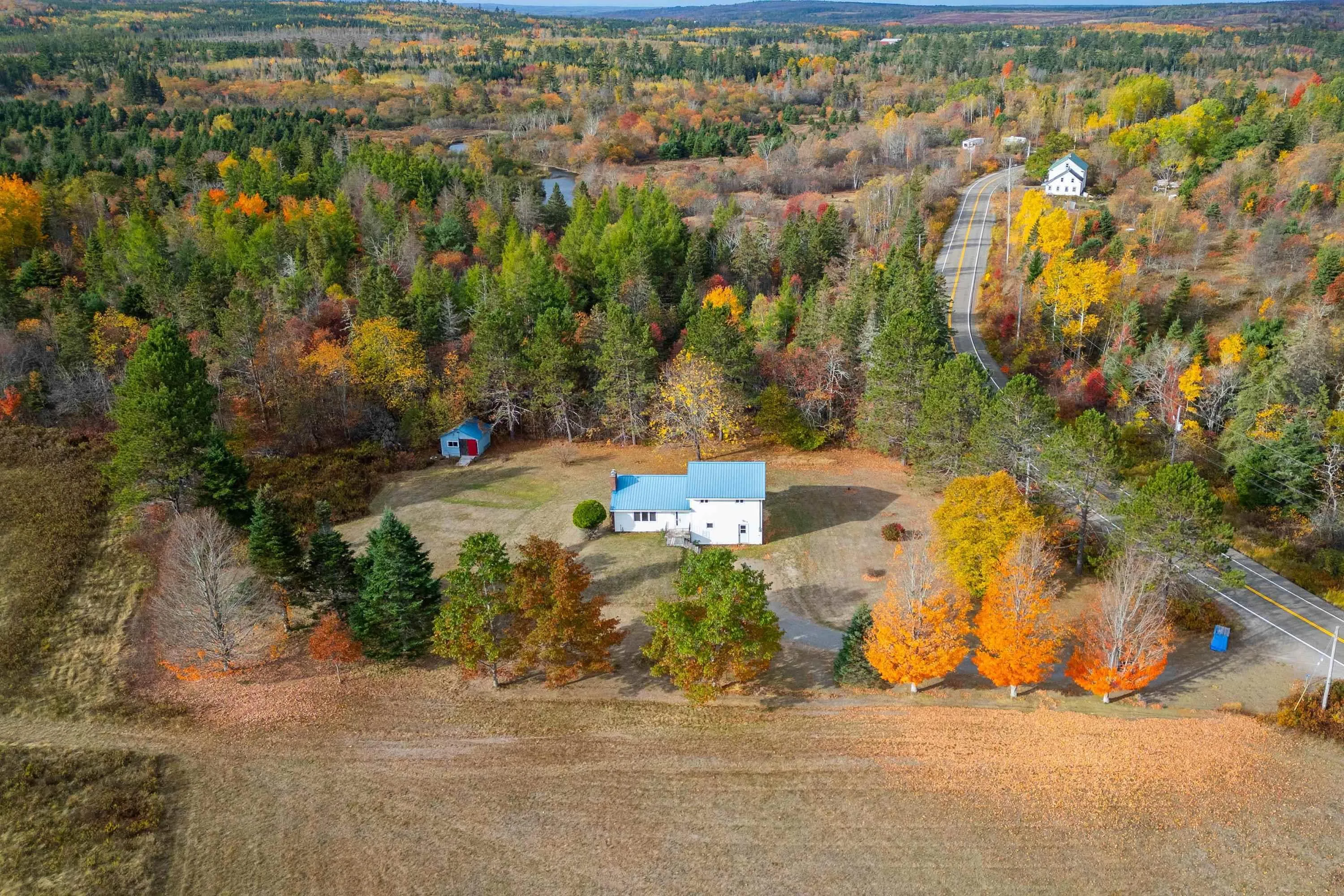 9242 Highway 2, Southampton, NS B0M 1W0, 4 Bedrooms Bedrooms, ,2 BathroomsBathrooms,Residential,For Sale,Highway 2,202525479