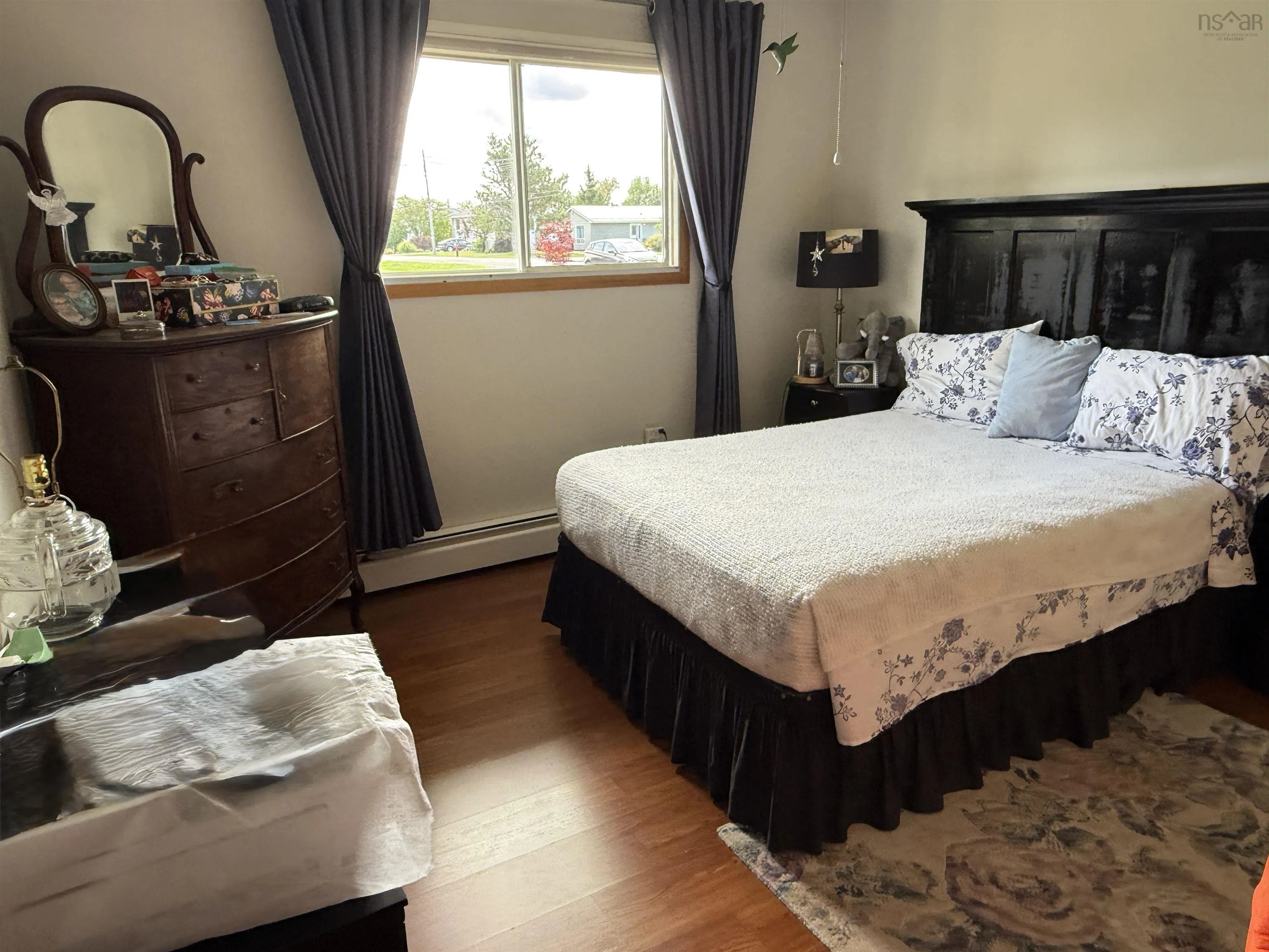 106 Pine Street, Pictou, NS B0K 1H0, 8 Bedrooms Bedrooms, ,Residential Income,For Sale,Pine,202522837