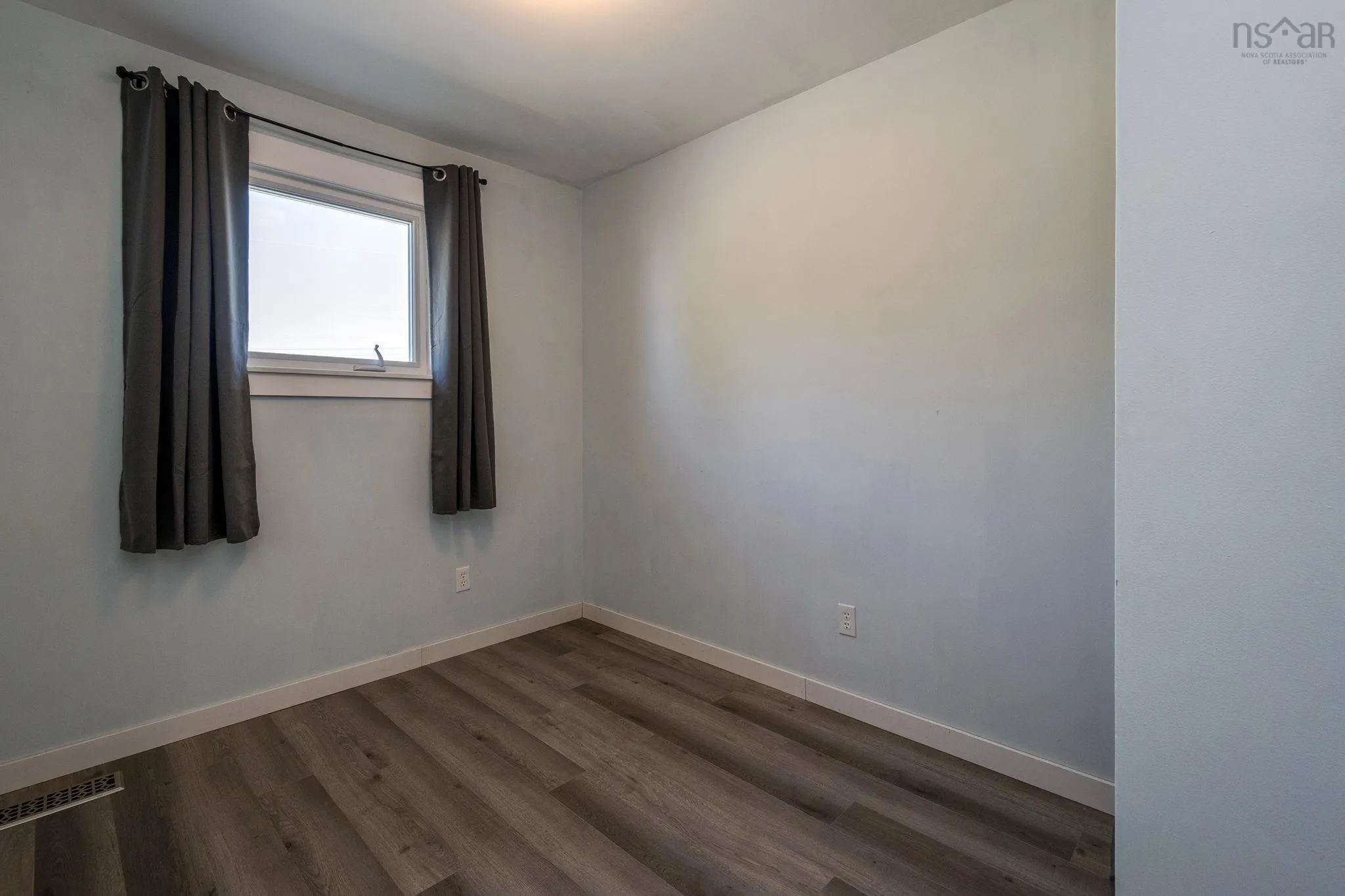 240 Smokey Drive, Lower Sackville, NS B4C 3B9, 3 Bedrooms Bedrooms, ,1 BathroomBathrooms,Residential,For Sale,Smokey,202522416