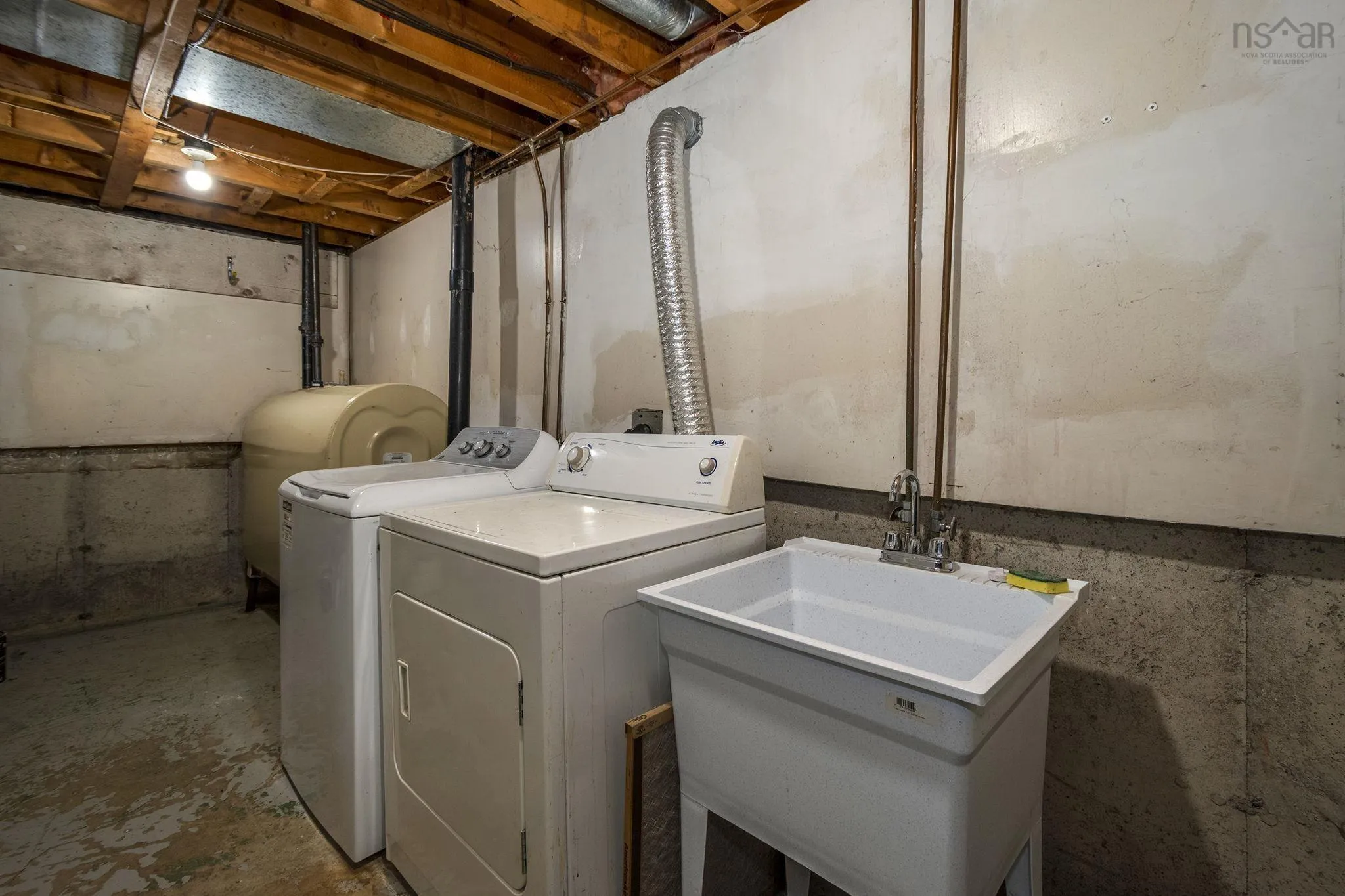240 Smokey Drive, Lower Sackville, NS B4C 3B9, 3 Bedrooms Bedrooms, ,1 BathroomBathrooms,Residential,For Sale,Smokey,202522416