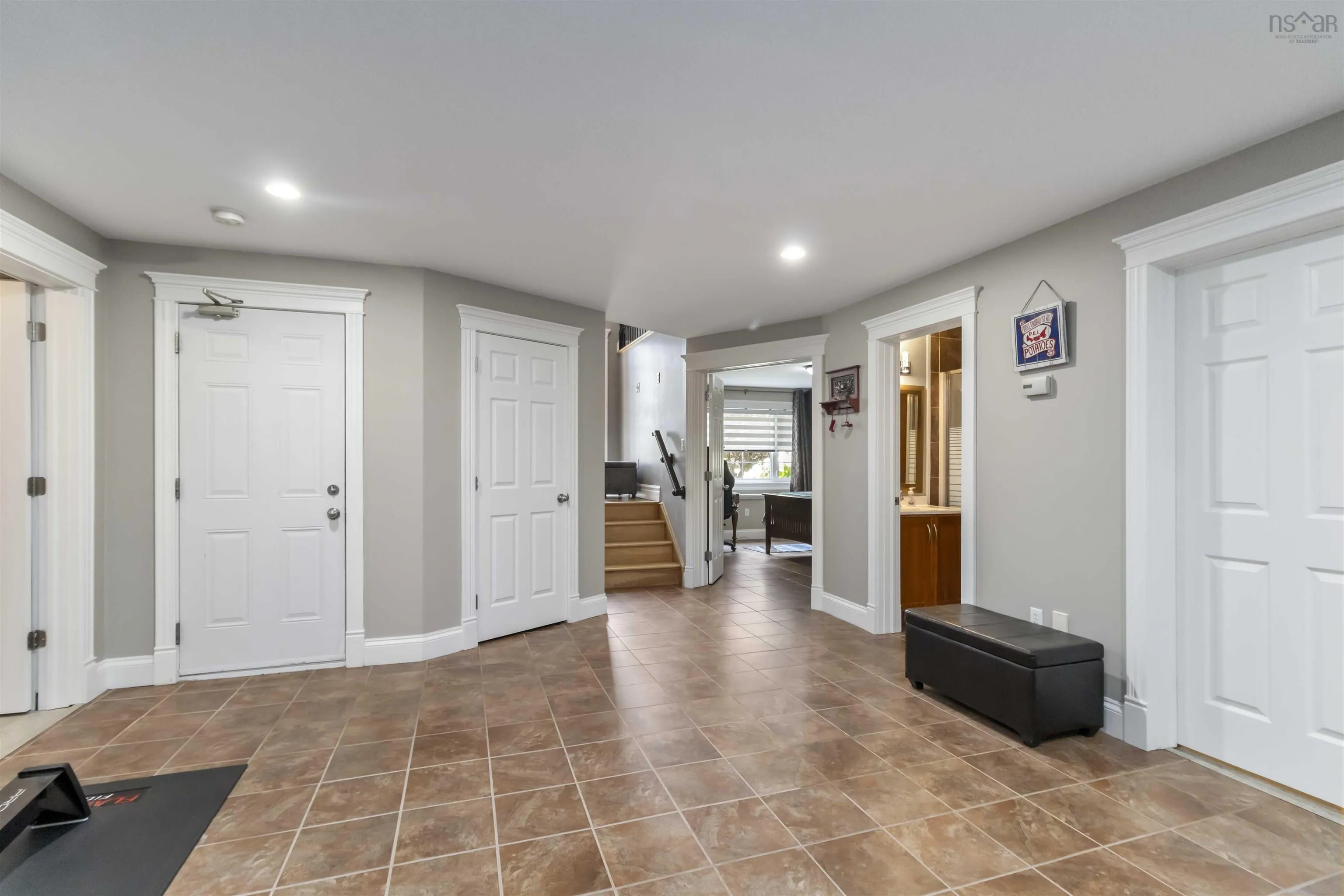 61 Lindenwood Terrace, Dartmouth, NS B2W 0B2, 4 Bedrooms Bedrooms, ,3 BathroomsBathrooms,Residential,For Sale,Lindenwood,202518701