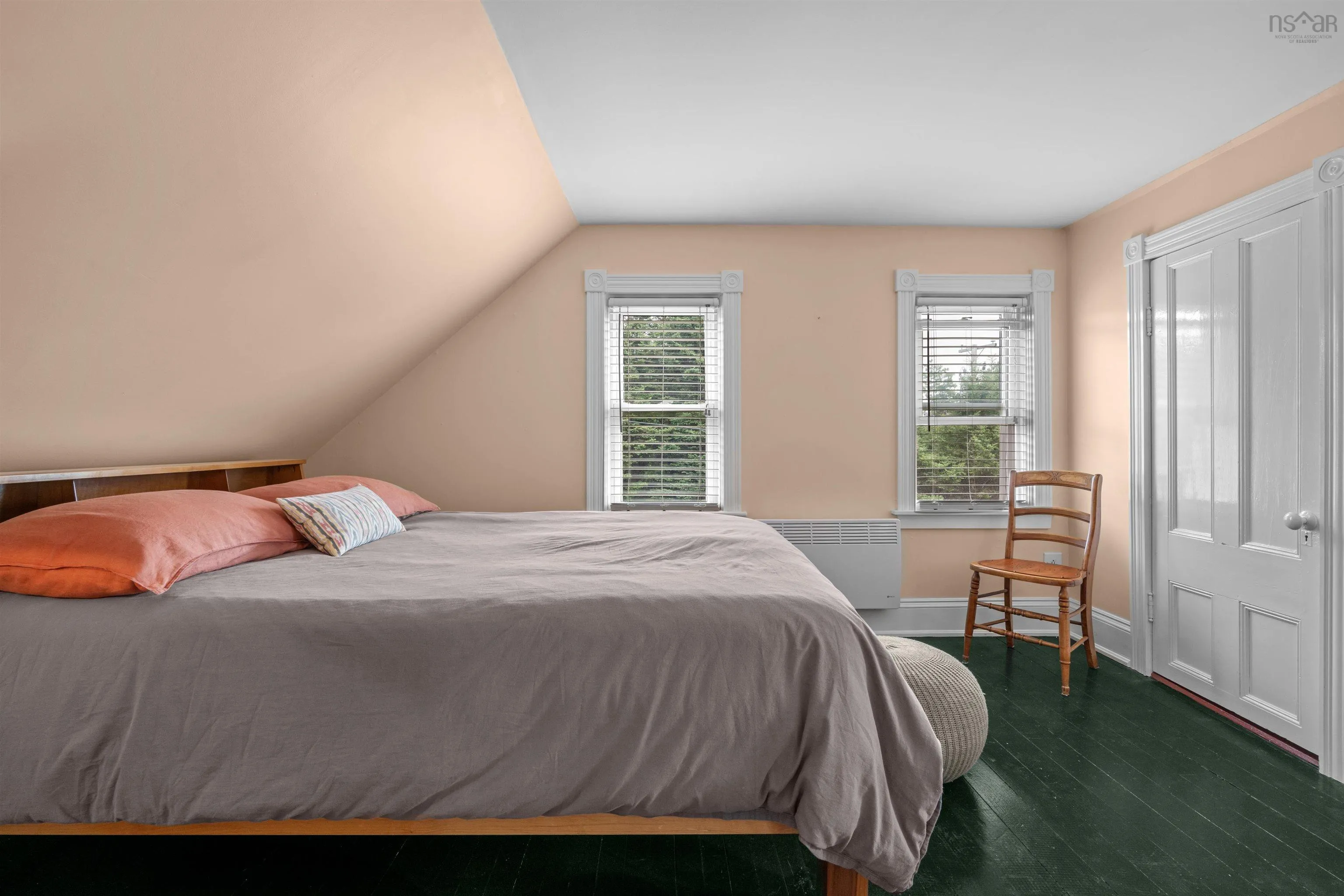 28 Wharf Road, Bush Island, NS B0R 1C0, 1 Bedroom Bedrooms, ,1 BathroomBathrooms,Residential,For Sale,Wharf Road,202519938