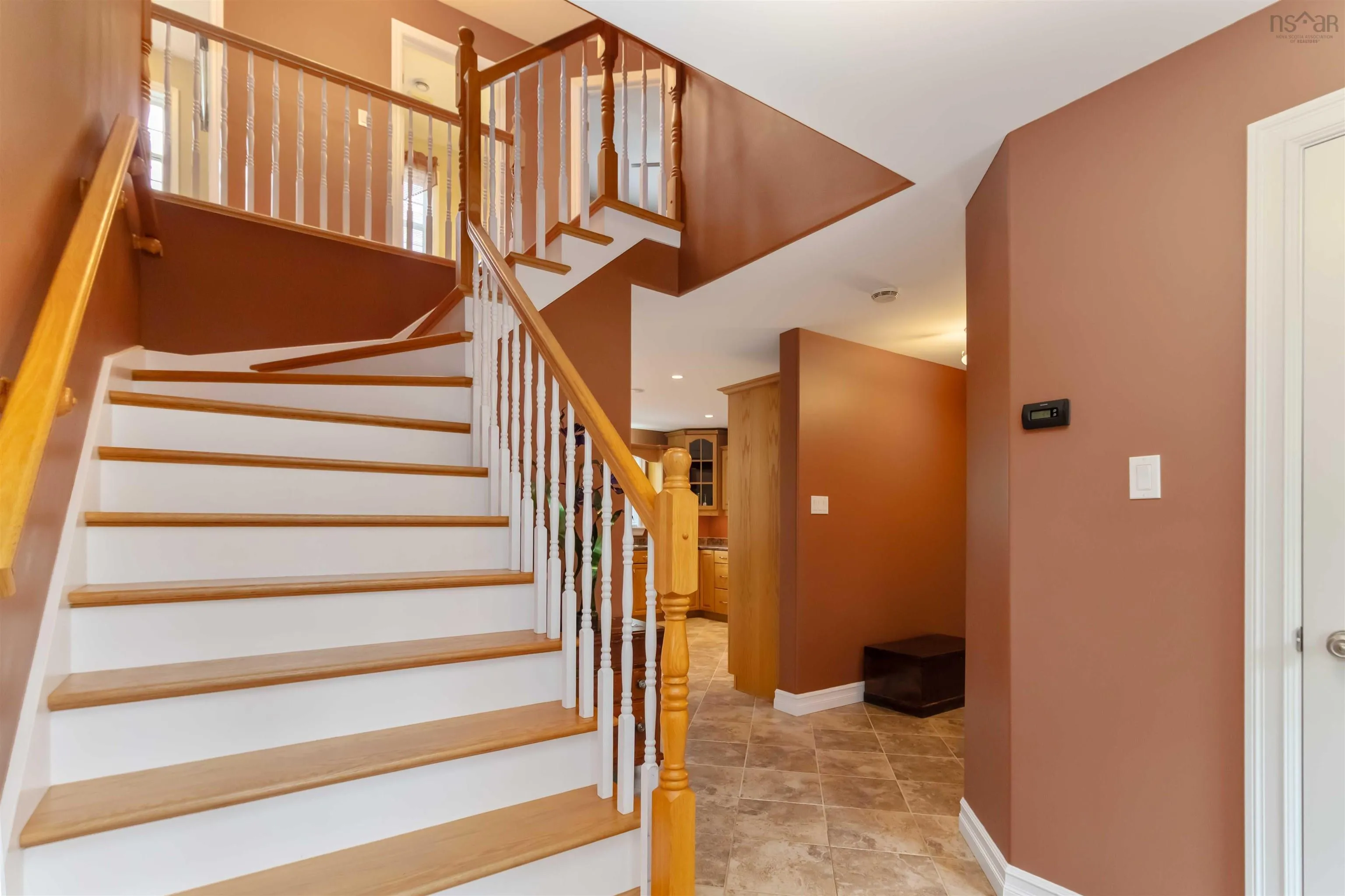 16 Valerie Court, Windsor Junction, NS B2T 1Y7, 3 Bedrooms Bedrooms, ,4 BathroomsBathrooms,Residential,For Sale,Valerie Court,202522771