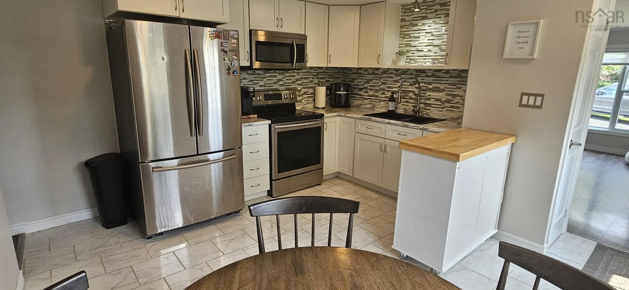 353 Ioney Hill, Beaver Bank, NS B4E 1N1, 2 Bedrooms Bedrooms, ,1 BathroomBathrooms,Residential,For Sale,Ioney,202517480