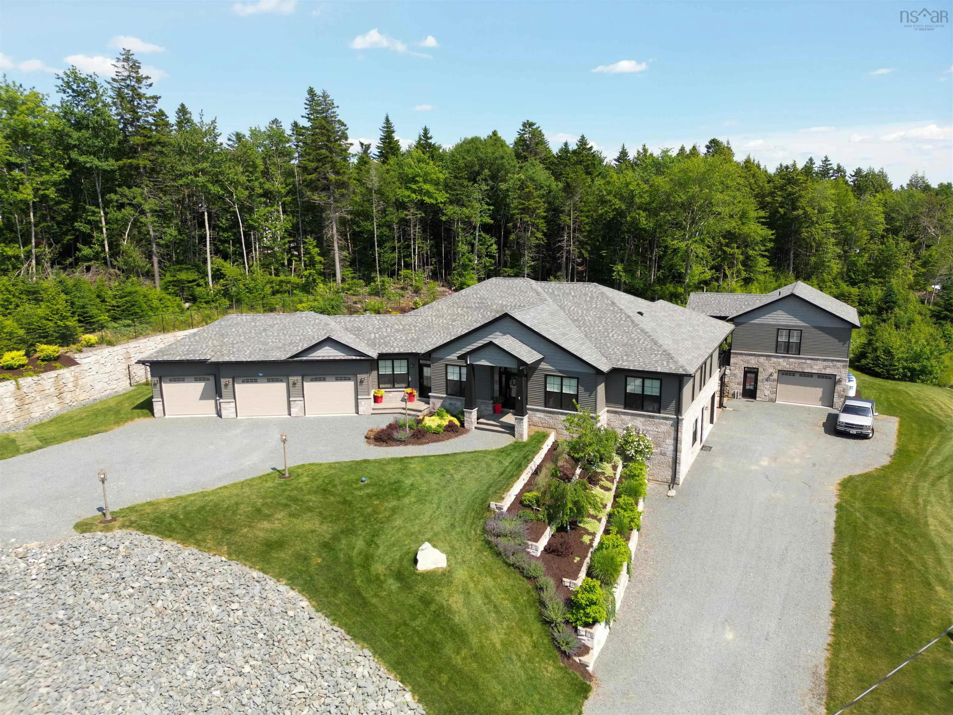 561 Heddas Way, Fall River Ns B2t 0m3, 4 Bedrooms Bedrooms, ,5 BathroomsBathrooms,Residential,For Sale,Heddas,202426215