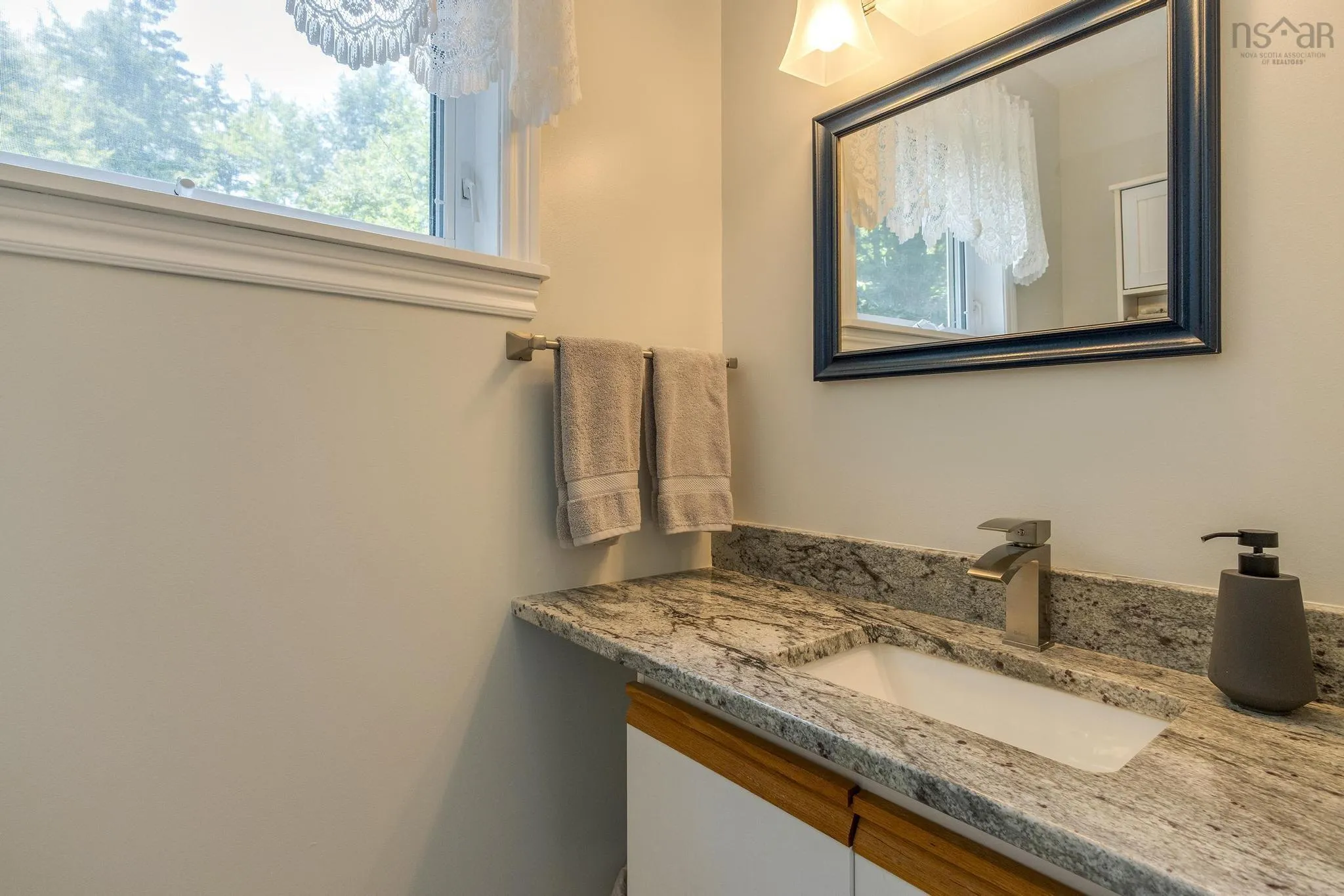945 High Landing Road, Parkdale, NS B0R 1A0, 3 Bedrooms Bedrooms, ,2 BathroomsBathrooms,Residential,For Sale,High Landing,202519429
