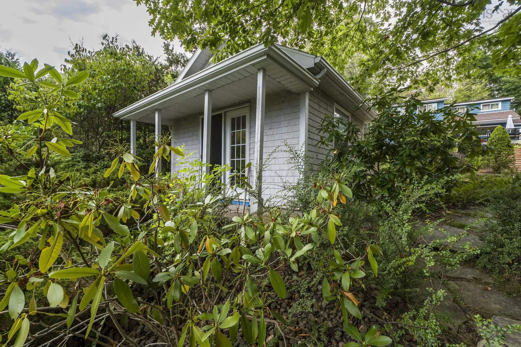 12 Locke Street, Bedford, NS B4A 1M9, 3 Bedrooms Bedrooms, ,2 BathroomsBathrooms,Residential,For Sale,Locke,202522231