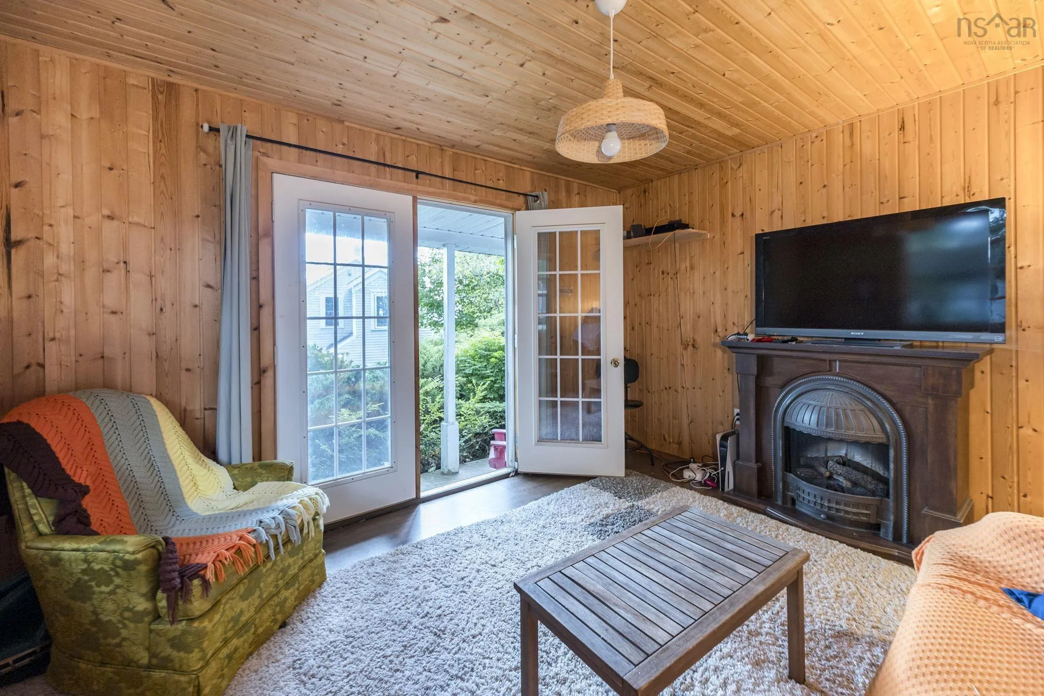 12 Locke Street, Bedford, NS B4A 1M9, 3 Bedrooms Bedrooms, ,2 BathroomsBathrooms,Residential,For Sale,Locke,202522231