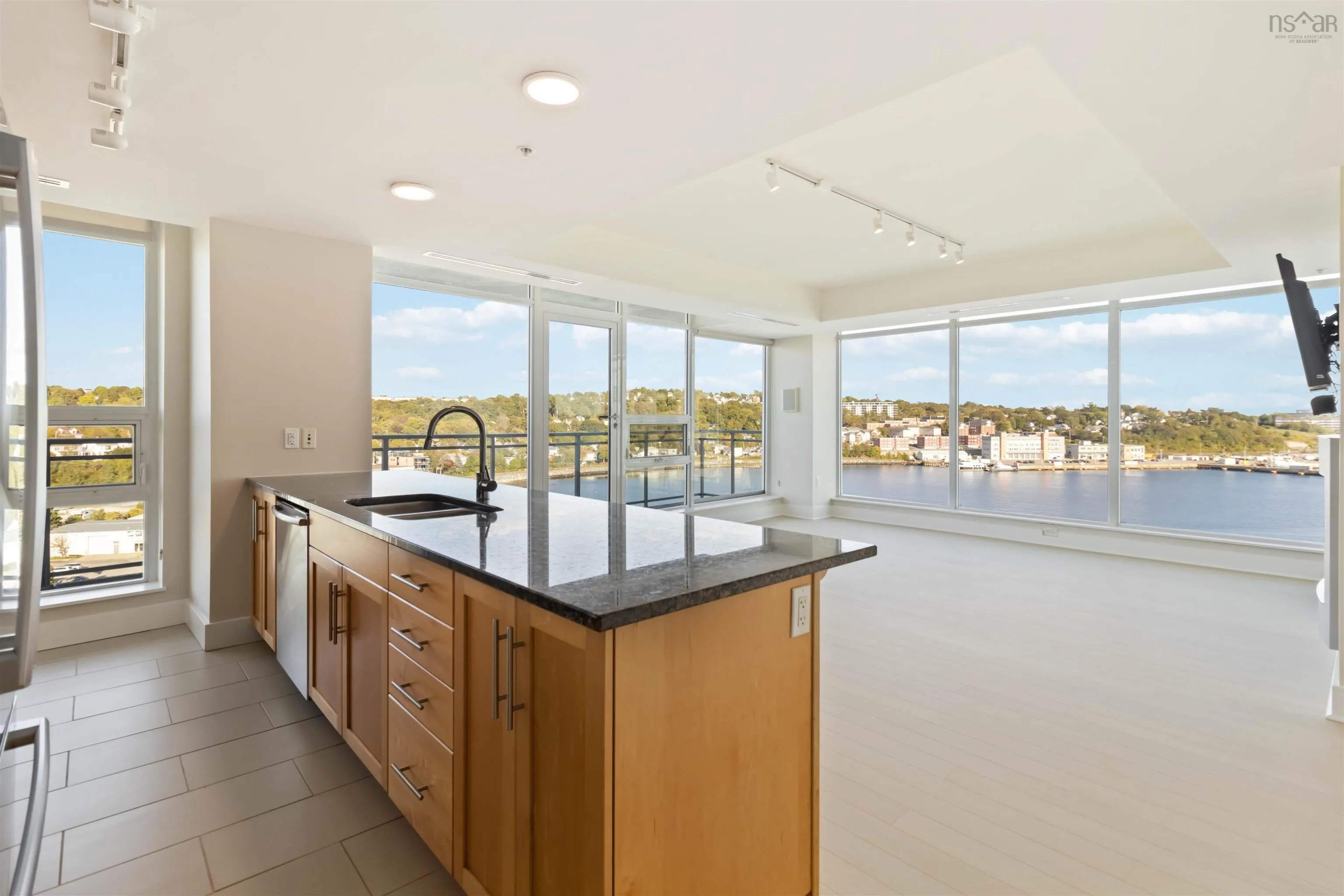 902-31 Kings Wharf Place, Dartmouth, NS B2Y 0C1, 2 Bedrooms Bedrooms, ,2 BathroomsBathrooms,Residential,For Sale,Kings Wharf,202524407