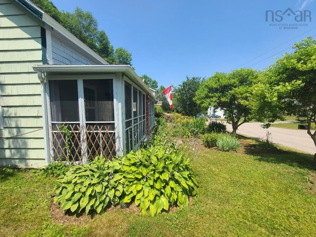 1366 River Road, Bear River, NS B0S 1B0, 3 Bedrooms Bedrooms, ,2 BathroomsBathrooms,Residential,For Sale,River Road,202517940