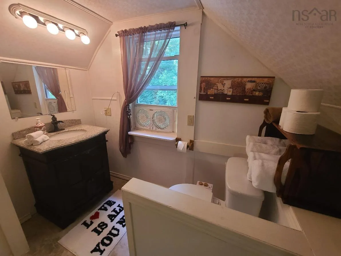 1366 River Road, Bear River, NS B0S 1B0, 3 Bedrooms Bedrooms, ,2 BathroomsBathrooms,Residential,For Sale,River Road,202517940