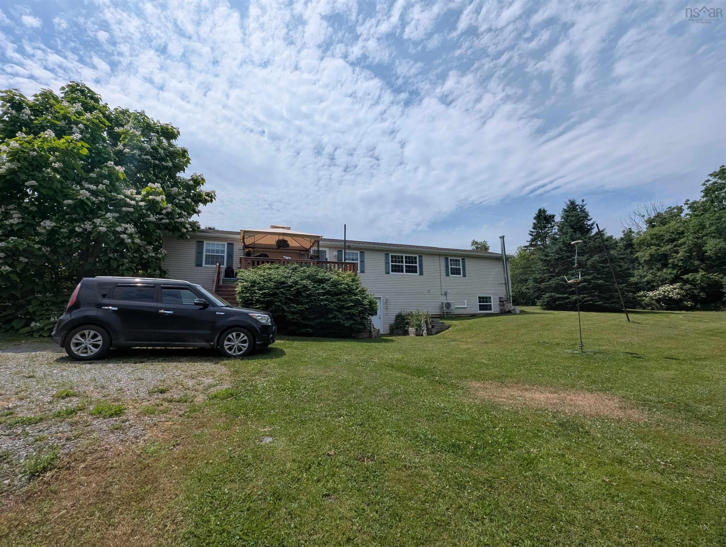 13131 Highway 215, East Hants, NS B0N 2H0, 4 Bedrooms Bedrooms, ,3 BathroomsBathrooms,Residential,For Sale,Highway 215,202519928