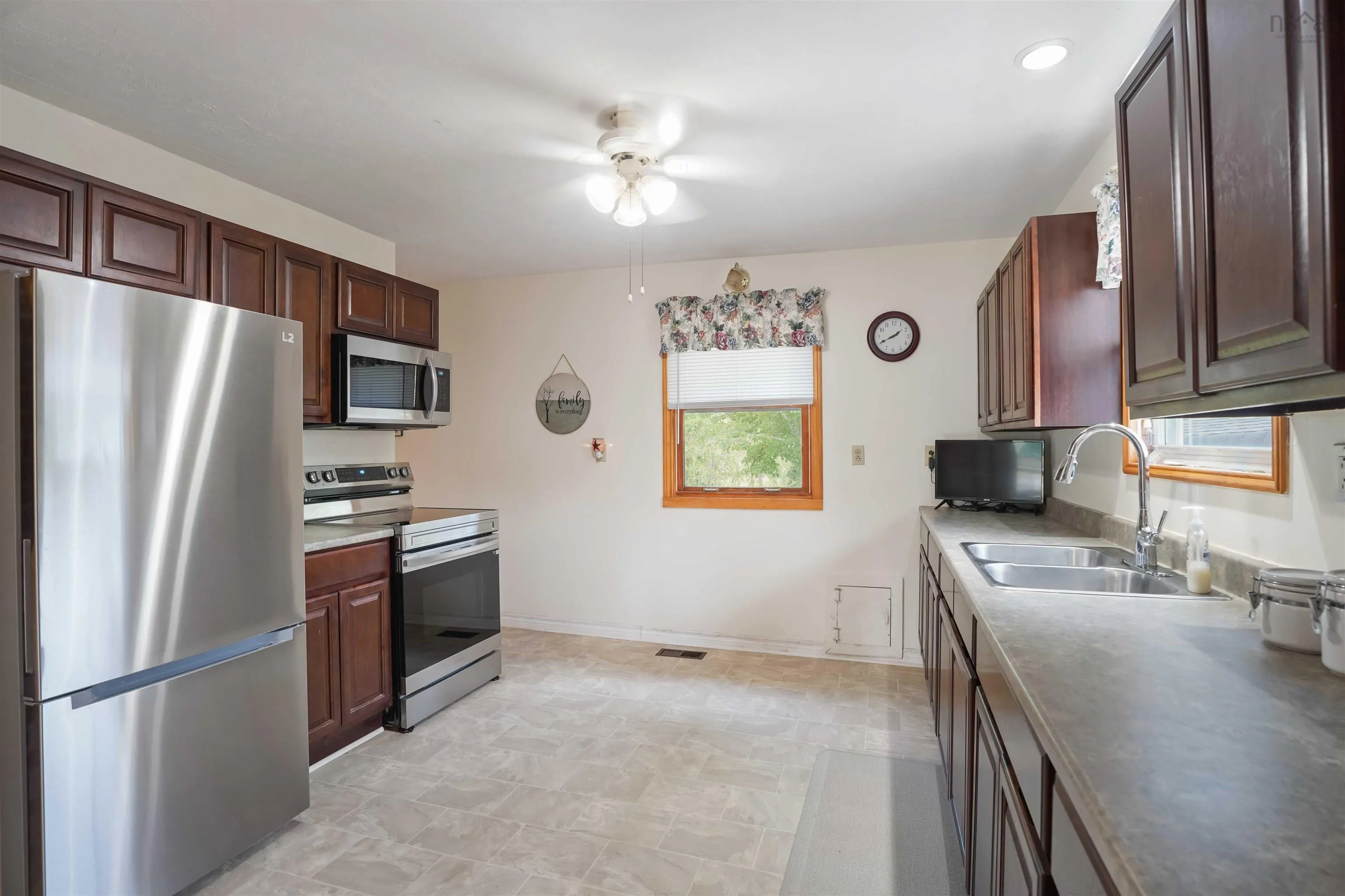 8049 Highway 221, Centreville, NS B0P 1J0, 3 Bedrooms Bedrooms, ,2 BathroomsBathrooms,Residential,For Sale,Highway 221,202523090