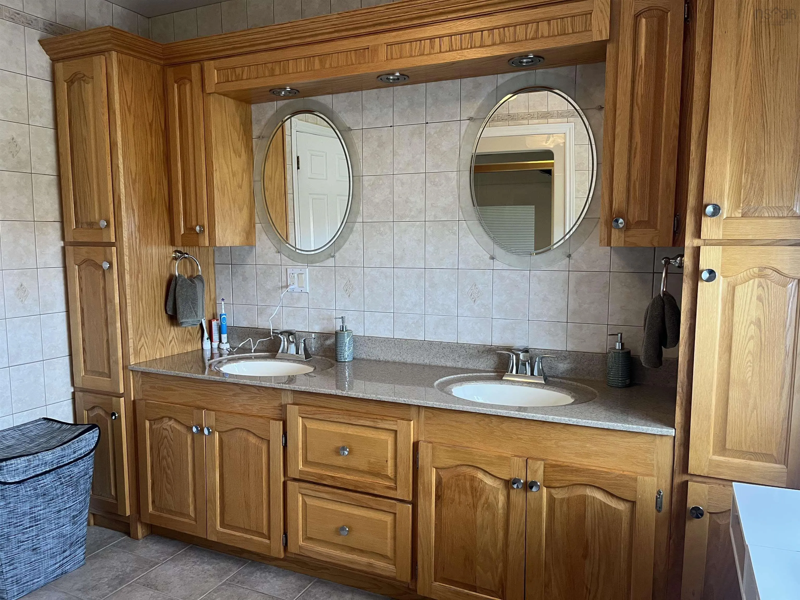 21 Woodward Street, Glace Bay, NS B1A 4R4, 4 Bedrooms Bedrooms, ,4 BathroomsBathrooms,Residential,For Sale,Woodward,202517861