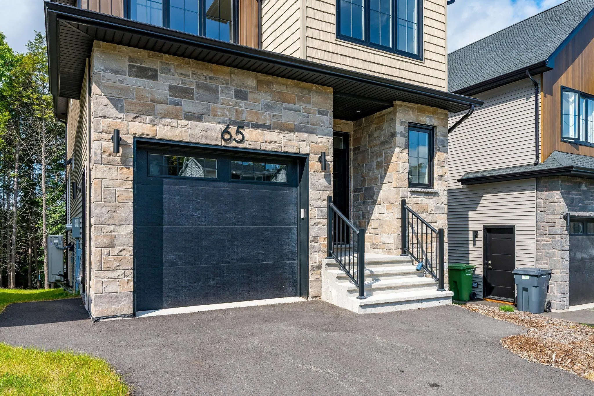65 Pearlgarden Close, Dartmouth, NS B2X 0C2, 3 Bedrooms Bedrooms, ,3 BathroomsBathrooms,Residential,For Sale,Pearlgarden,202525182