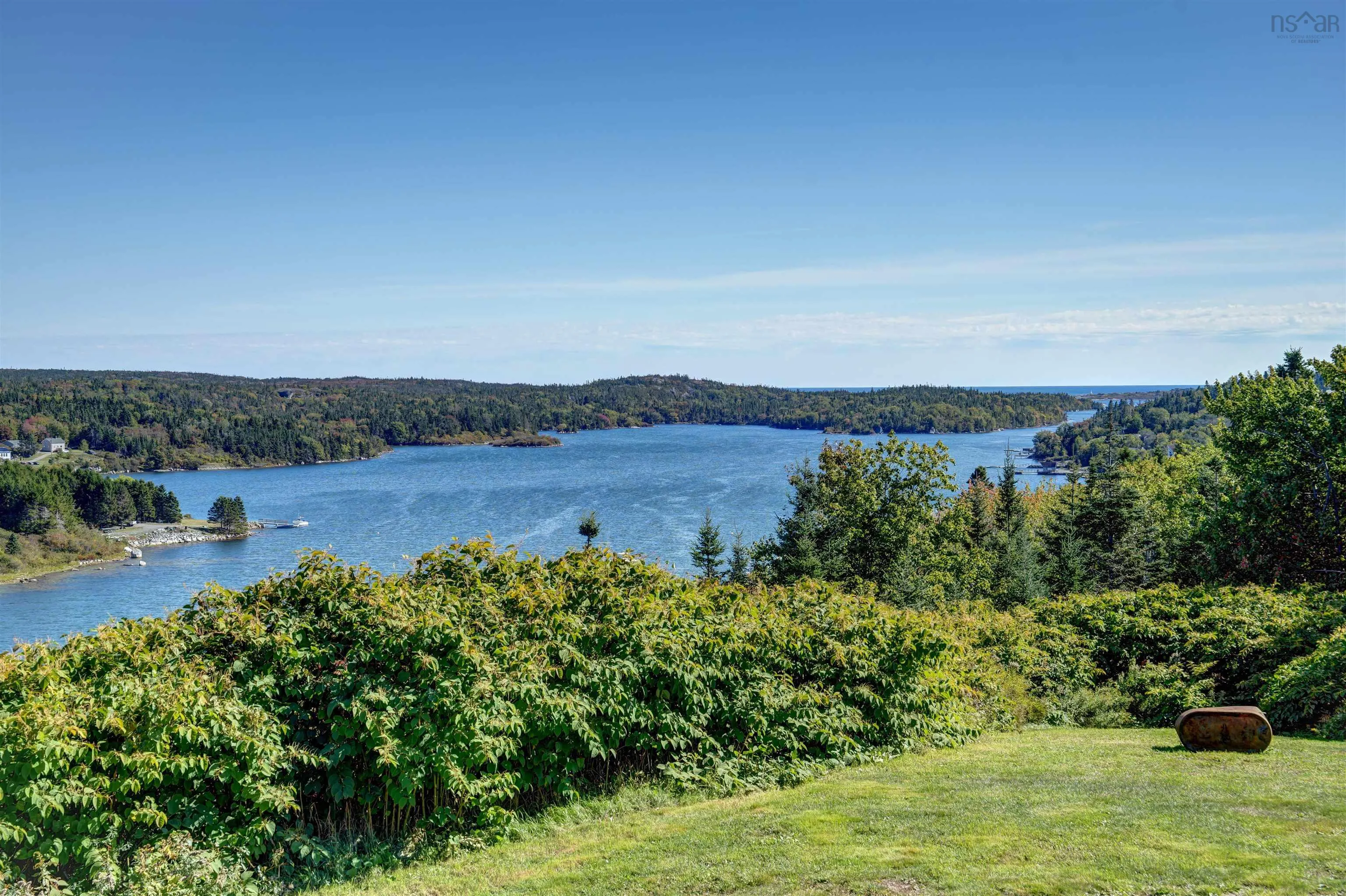 901 Terence Bay Road, Terence Bay, NS B3T 1X2, 5 Bedrooms Bedrooms, ,4 BathroomsBathrooms,Residential,For Sale,Terence Bay,202524819