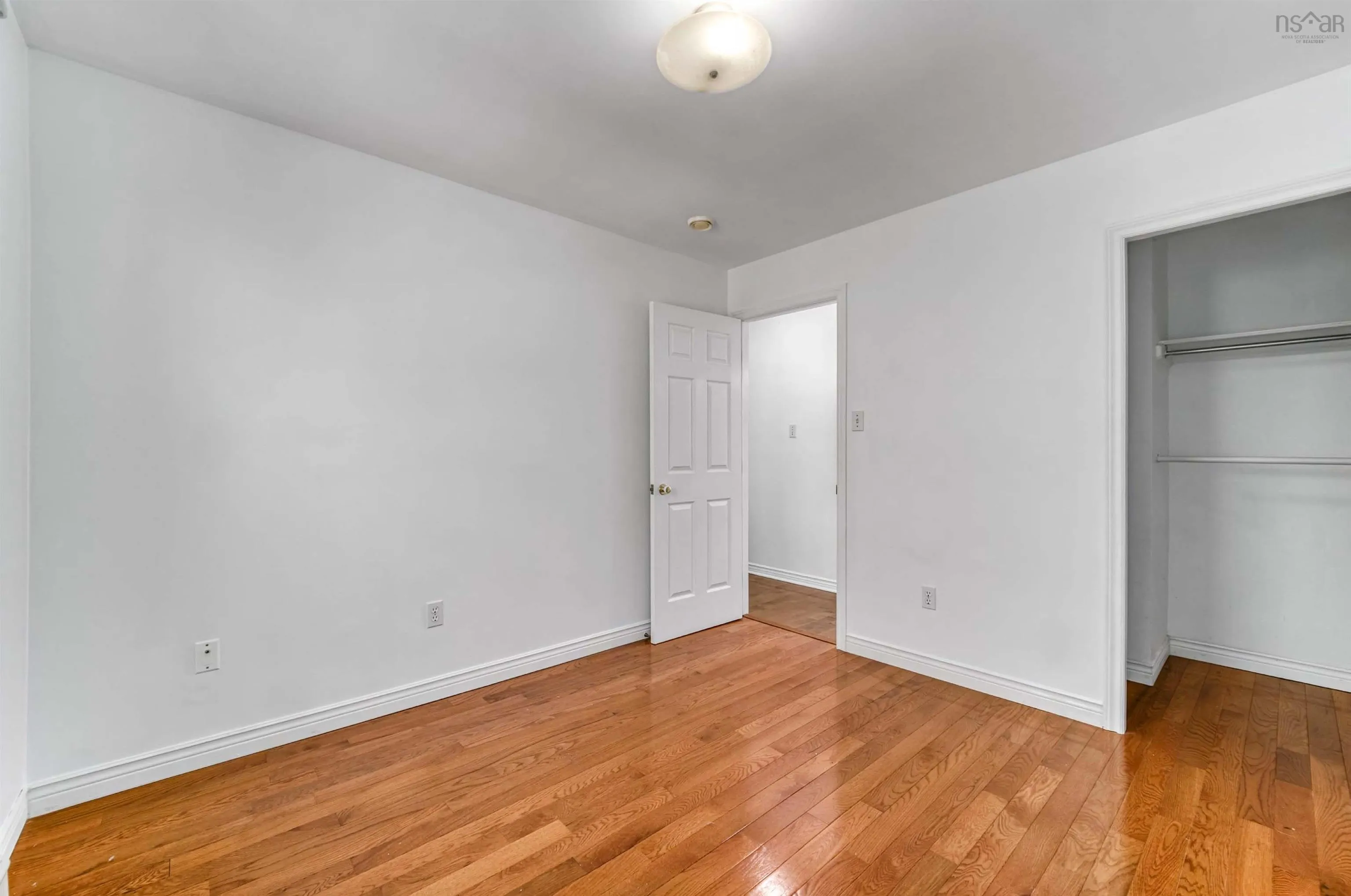 77 Amin Street, Bedford, NS B4A 4B8, 4 Bedrooms Bedrooms, ,4 BathroomsBathrooms,Residential,For Sale,Amin,202524202