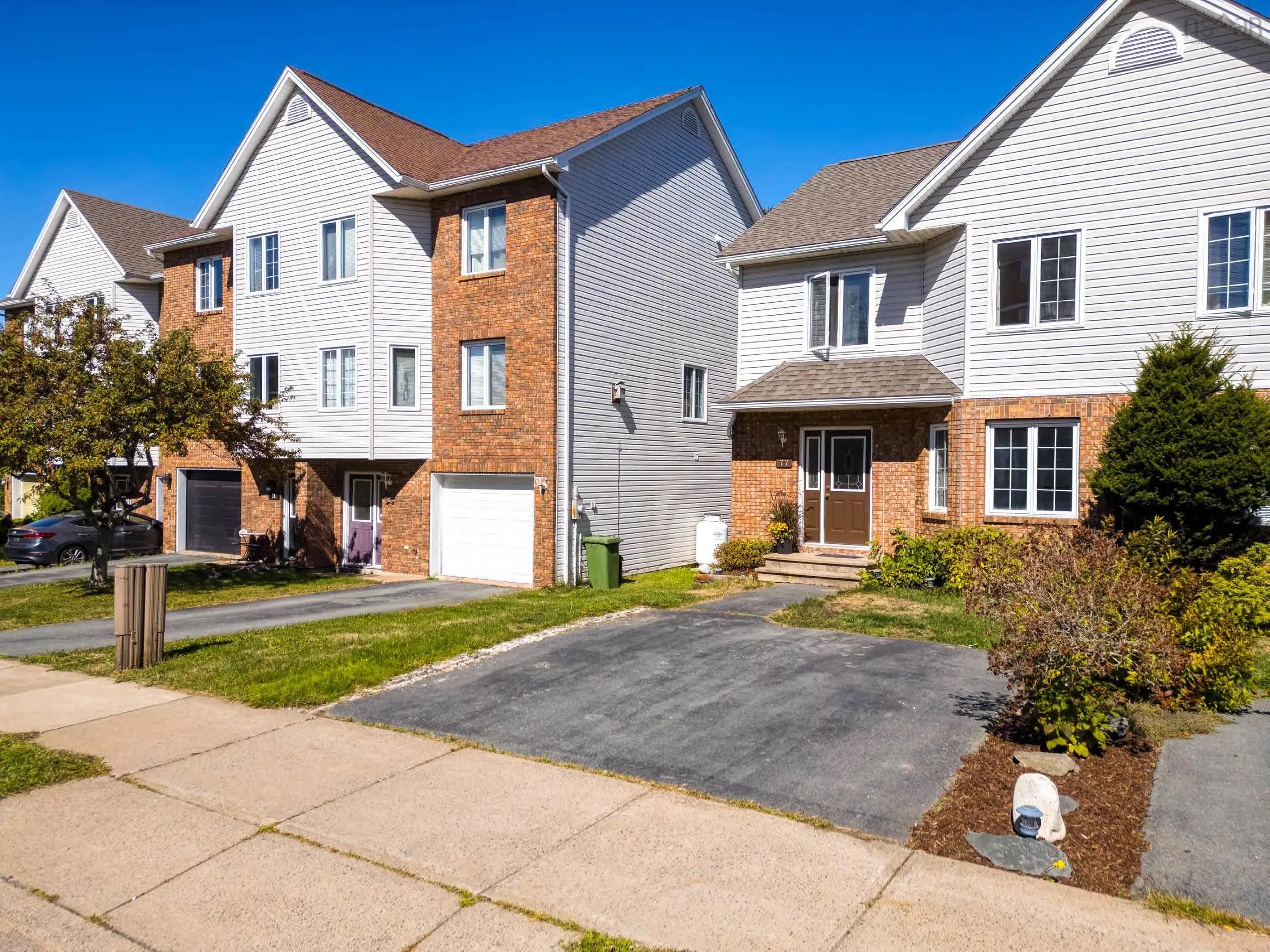 77 Amin Street, Bedford, NS B4A 4B8, 4 Bedrooms Bedrooms, ,4 BathroomsBathrooms,Residential,For Sale,Amin,202524202