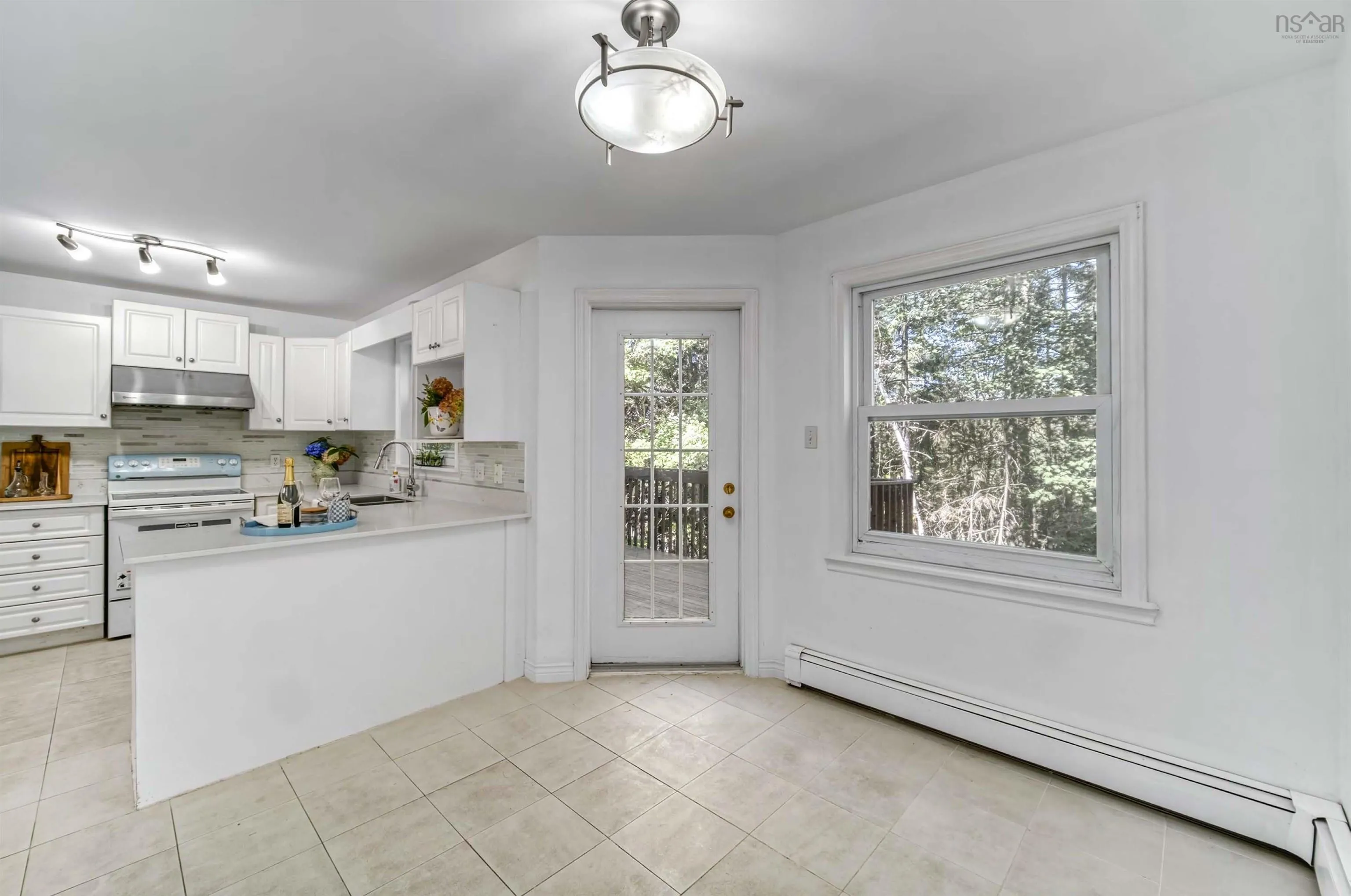 77 Amin Street, Bedford, NS B4A 4B8, 4 Bedrooms Bedrooms, ,4 BathroomsBathrooms,Residential,For Sale,Amin,202524202