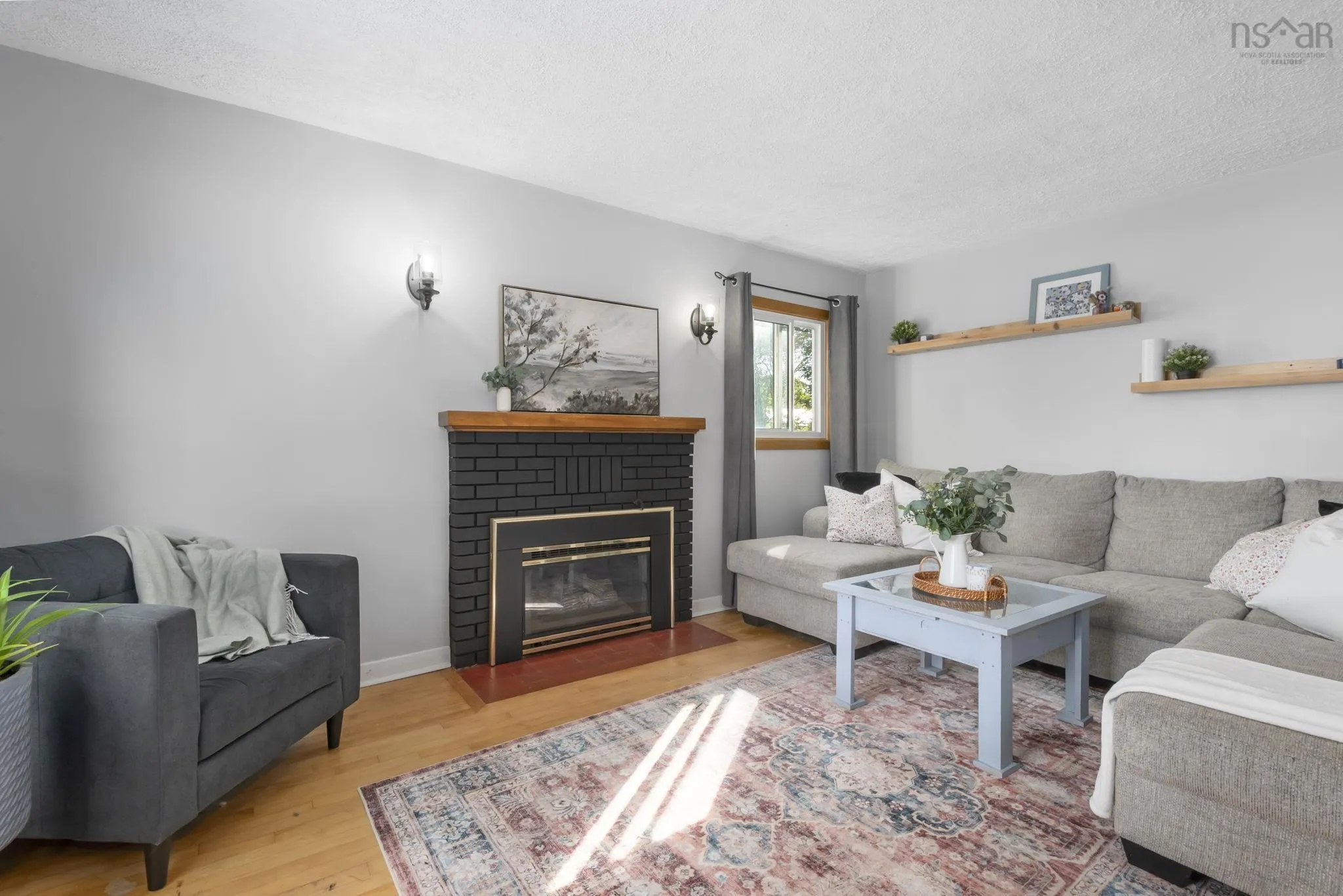18 Oakwood Avenue, Dartmouth, NS B2W 3C7, 4 Bedrooms Bedrooms, ,2 BathroomsBathrooms,Residential,For Sale,Oakwood,202518493
