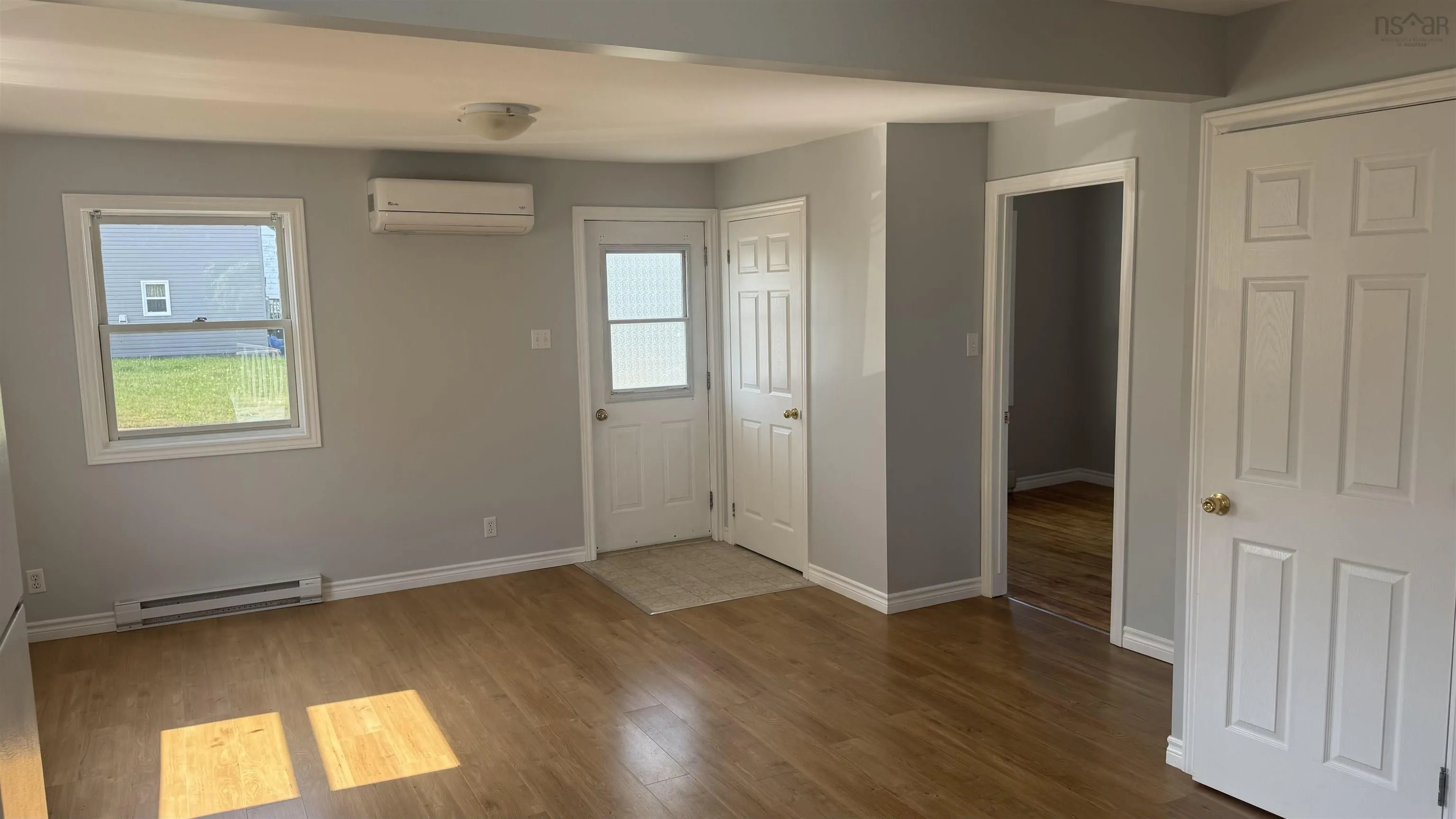 11-22 Dover Avenue, New Glasgow, NS B2H 4C1, 2 Bedrooms Bedrooms, ,1 BathroomBathrooms,Residential,For Sale,Dover,202520667