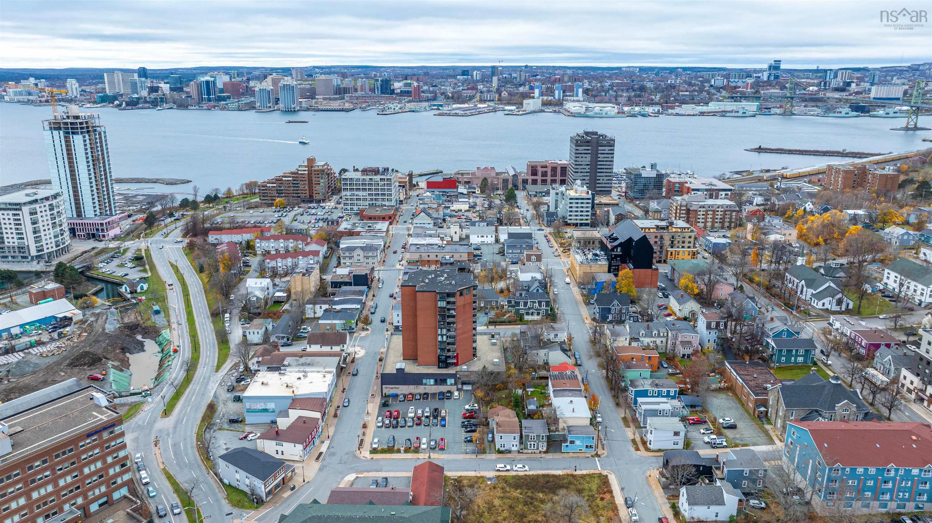 112 Portland Street, Dartmouth Ns B2y 1h8, 2 Bedrooms Bedrooms, ,Residential Income,For Sale,Portland,202503260