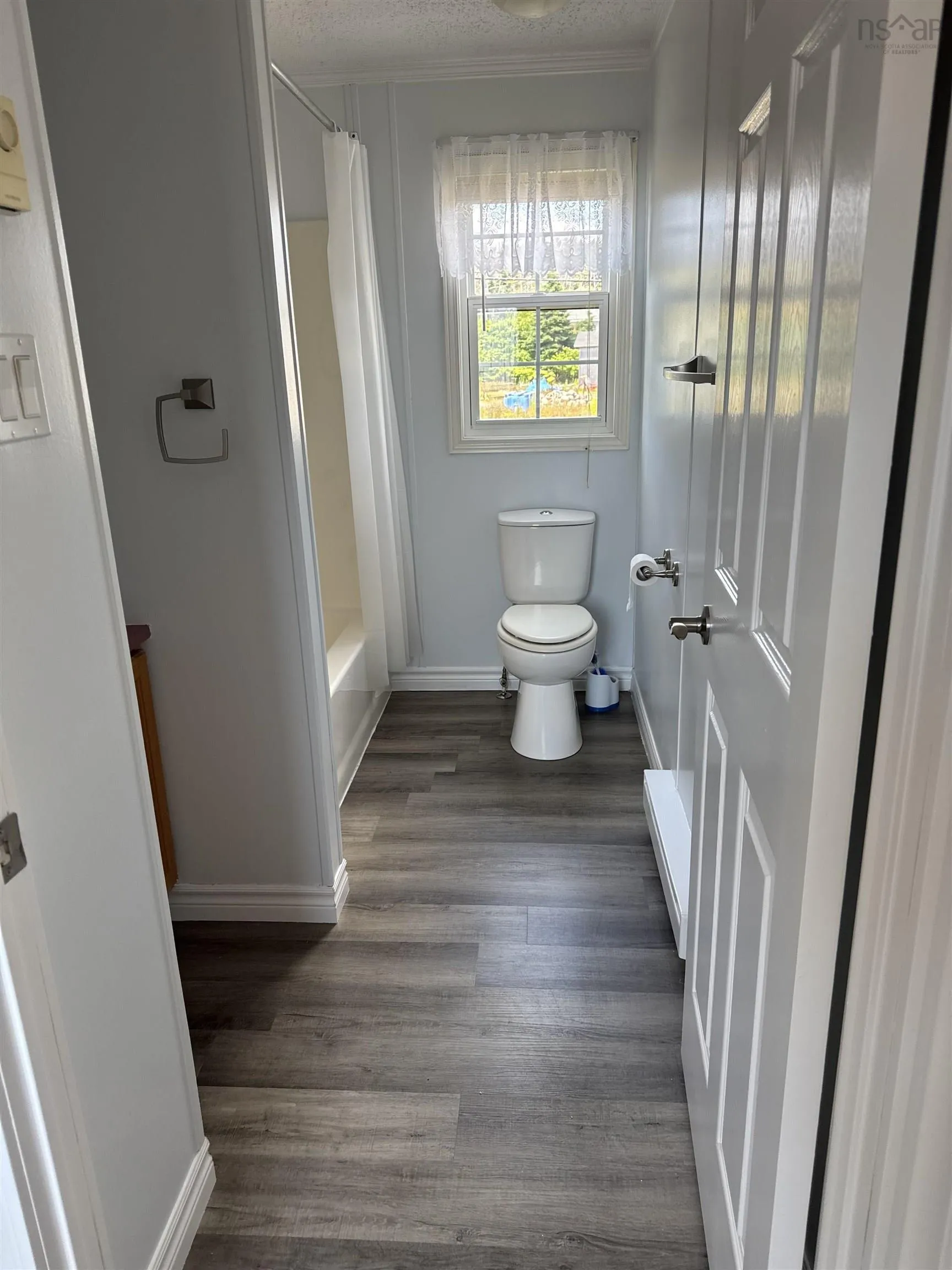 39 Kent Street, Louisbourg, NS B1C 1G2, 2 Bedrooms Bedrooms, ,2 BathroomsBathrooms,Residential,For Sale,Kent,202518140