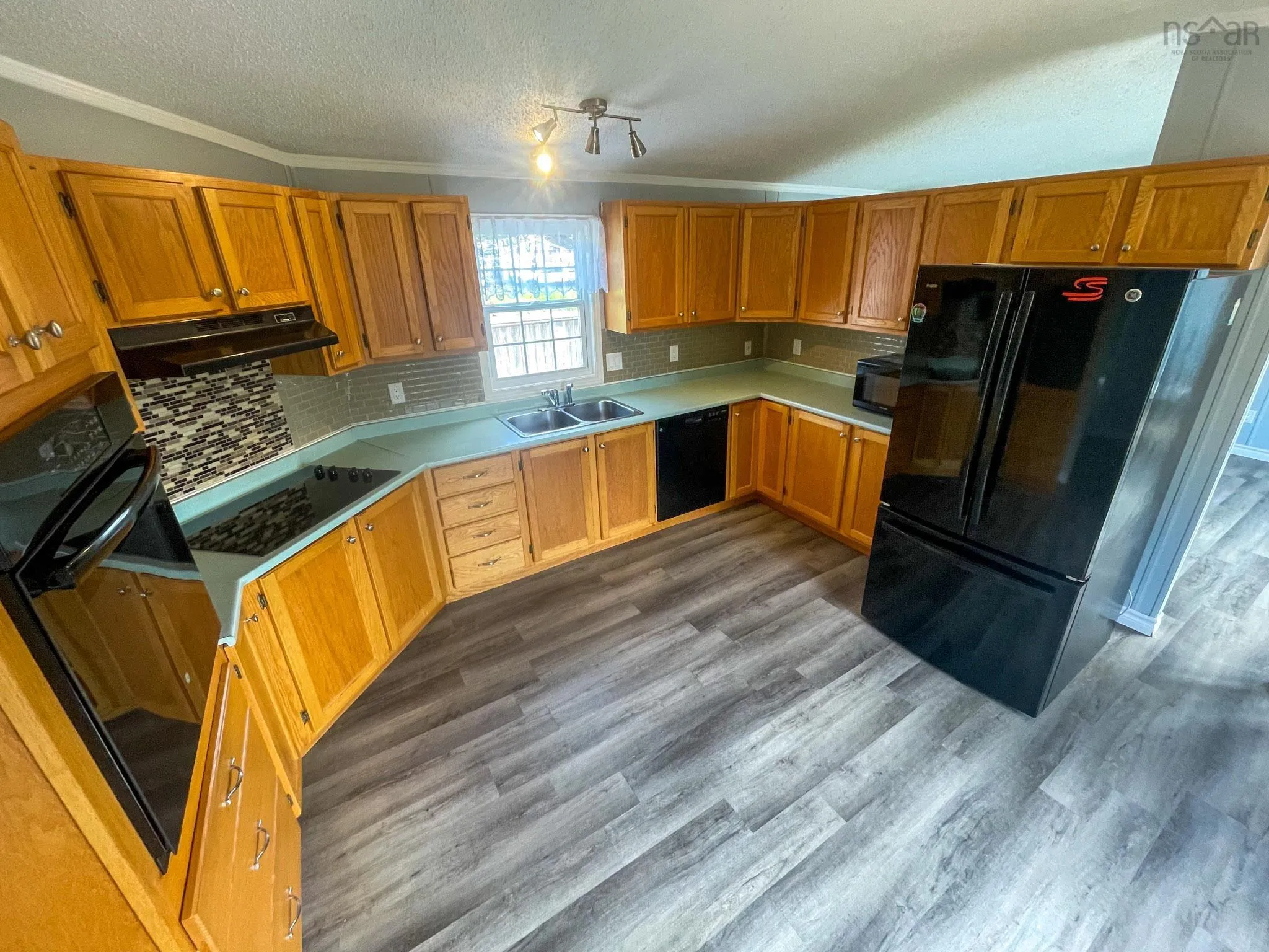 39 Kent Street, Louisbourg, NS B1C 1G2, 2 Bedrooms Bedrooms, ,2 BathroomsBathrooms,Residential,For Sale,Kent,202518140
