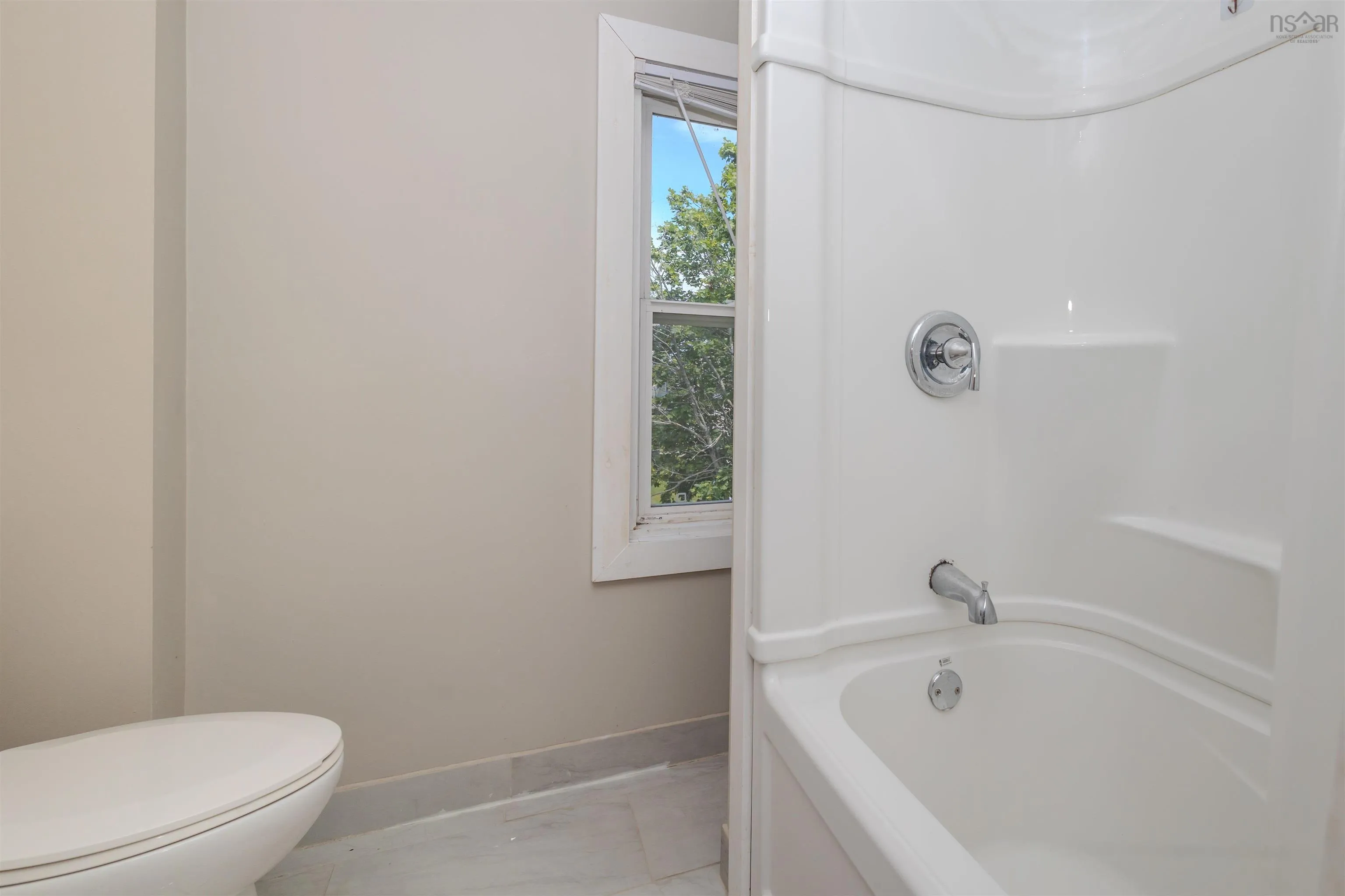 417 Chestnut Drive, Sydney, NS B1P 4Z1, 3 Bedrooms Bedrooms, ,1 BathroomBathrooms,Residential,For Sale,Chestnut,202518029