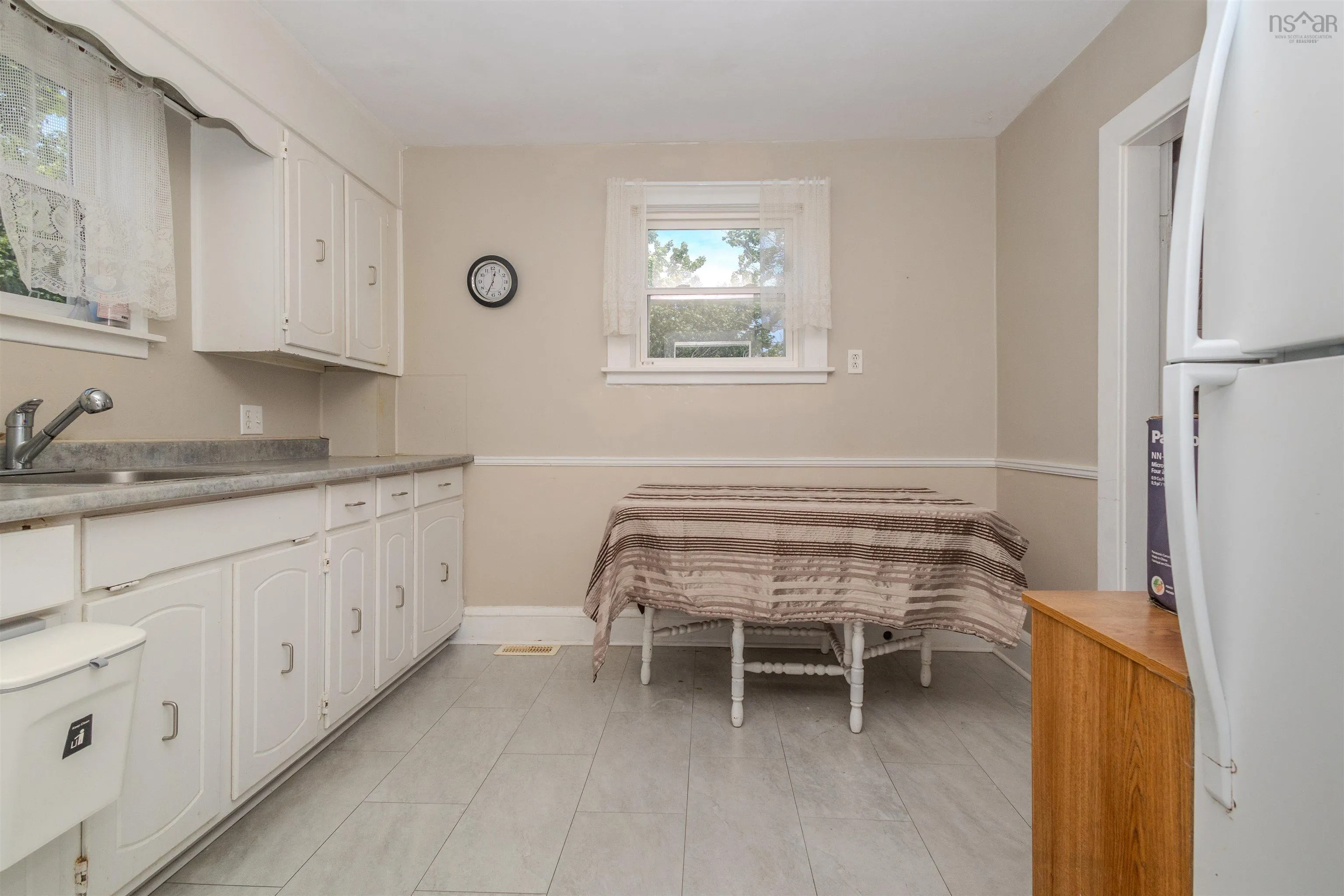 417 Chestnut Drive, Sydney, NS B1P 4Z1, 3 Bedrooms Bedrooms, ,1 BathroomBathrooms,Residential,For Sale,Chestnut,202518029