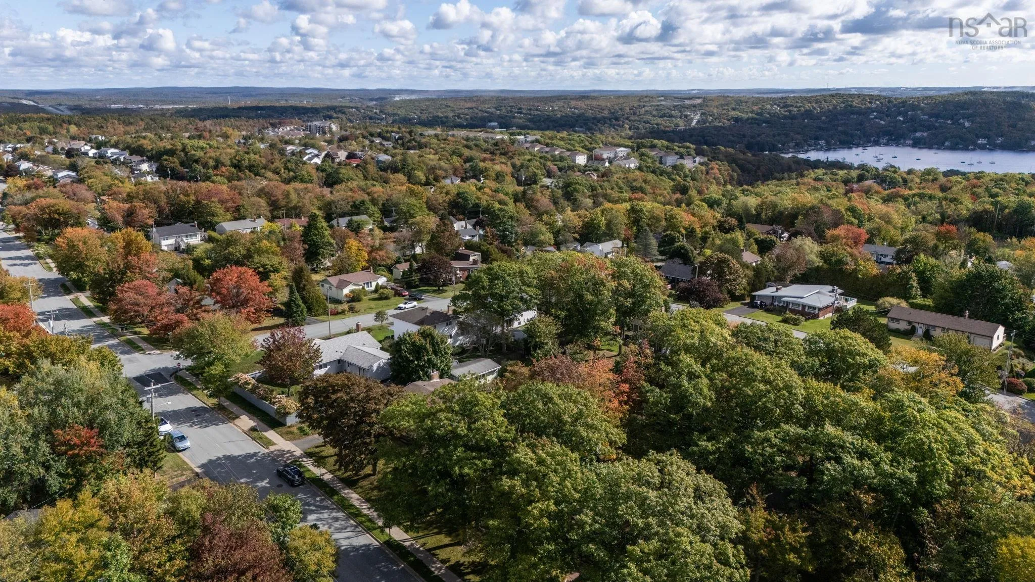 503 Basinview Drive, Bedford, NS B4A 1T3, 3 Bedrooms Bedrooms, ,2 BathroomsBathrooms,Residential,For Sale,Basinview,202525474
