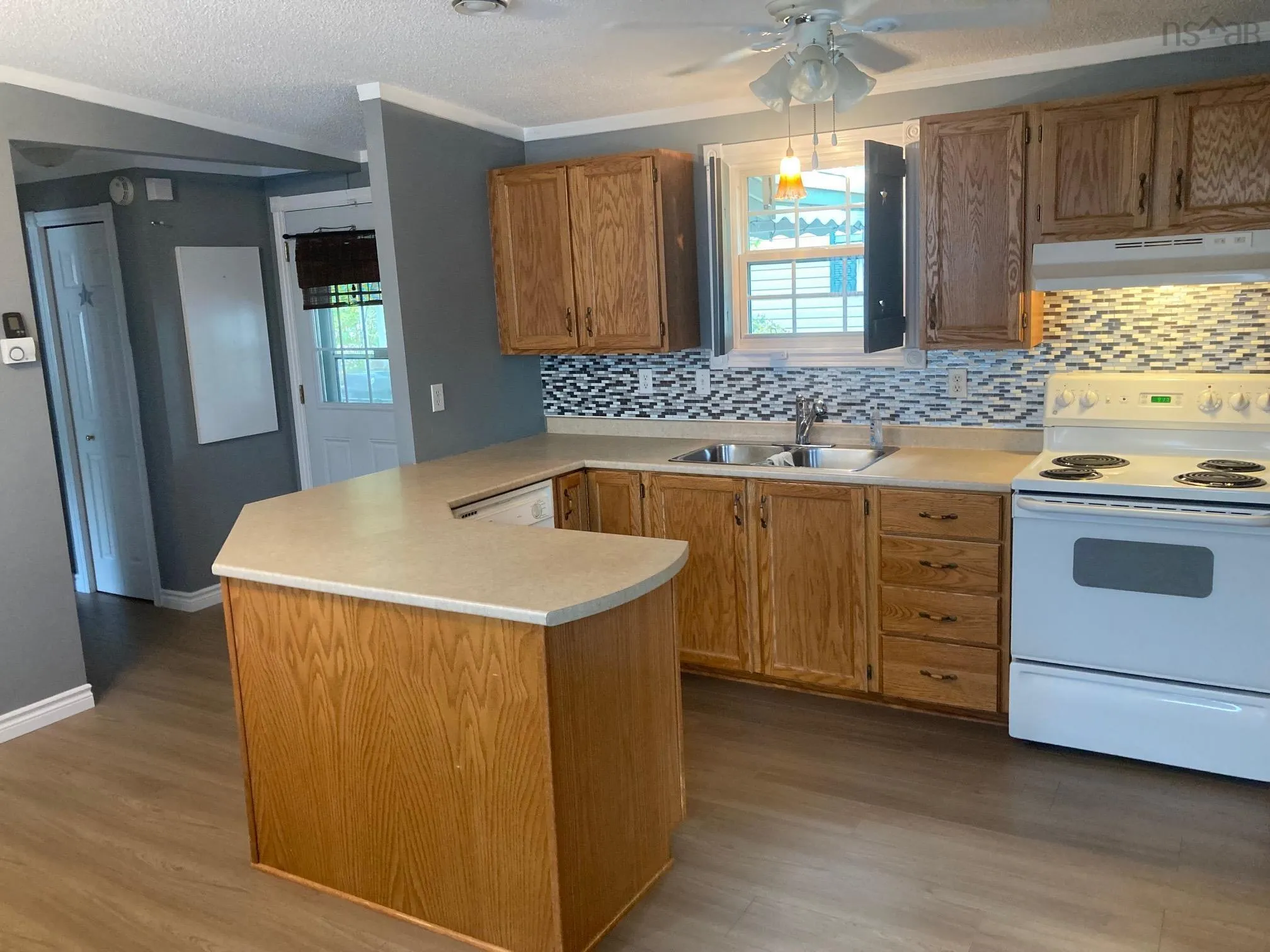 148 Sherbrooke Avenue, Bridgewater, NS B4V 4E1, 2 Bedrooms Bedrooms, ,2 BathroomsBathrooms,Residential,For Sale,Sherbrooke,202518896