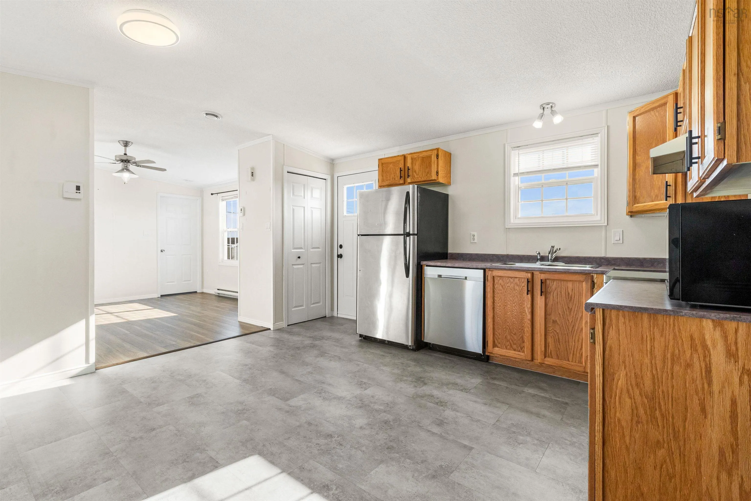 30 Hillside Drive, Harrietsfield, NS B3V 1A8, 3 Bedrooms Bedrooms, ,1 BathroomBathrooms,Residential,For Sale,Hillside,202523638