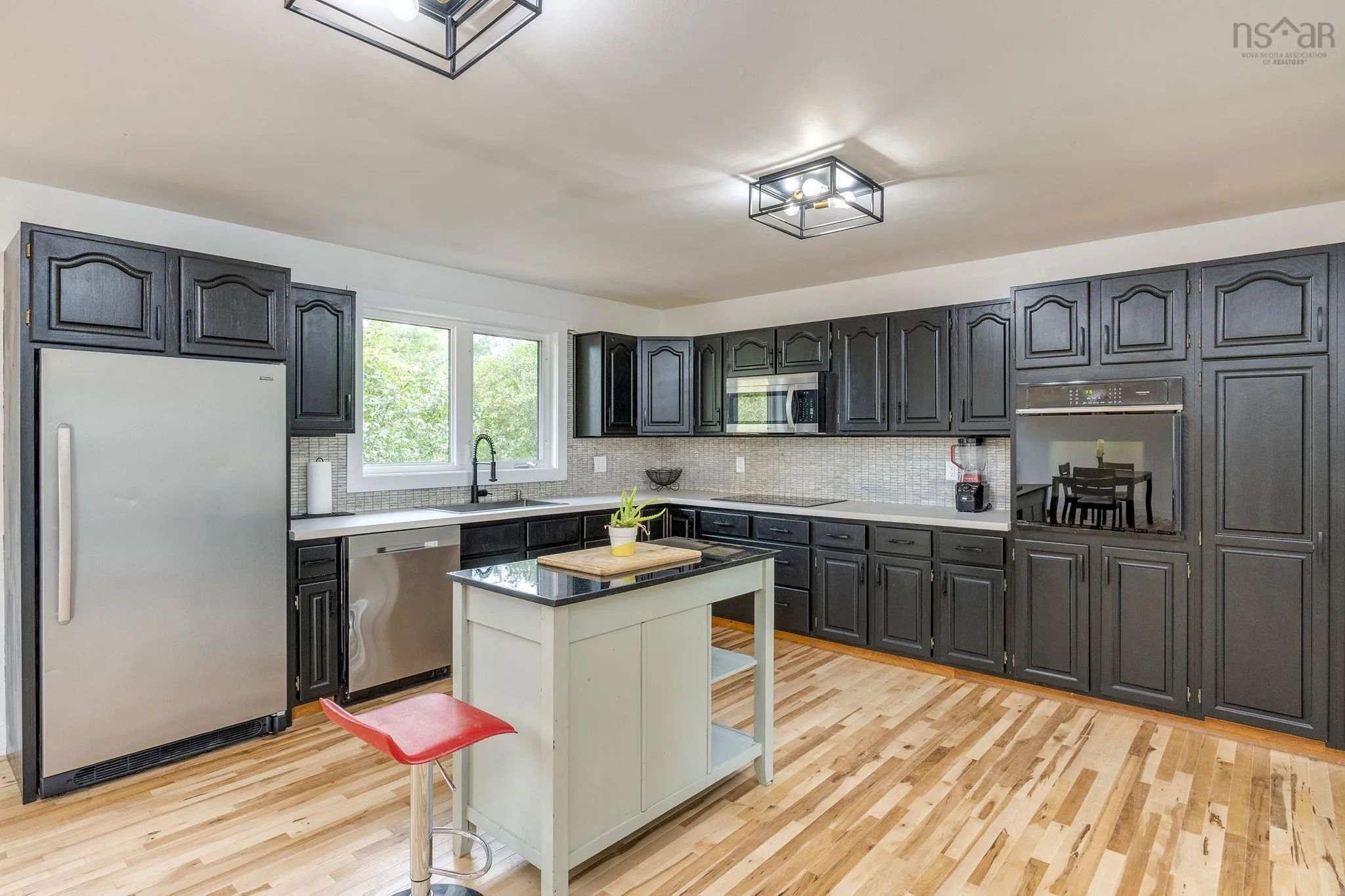 525 College Road, Windsor, NS B0N 2T0, 3 Bedrooms Bedrooms, ,2 BathroomsBathrooms,Residential,For Sale,College,202523182