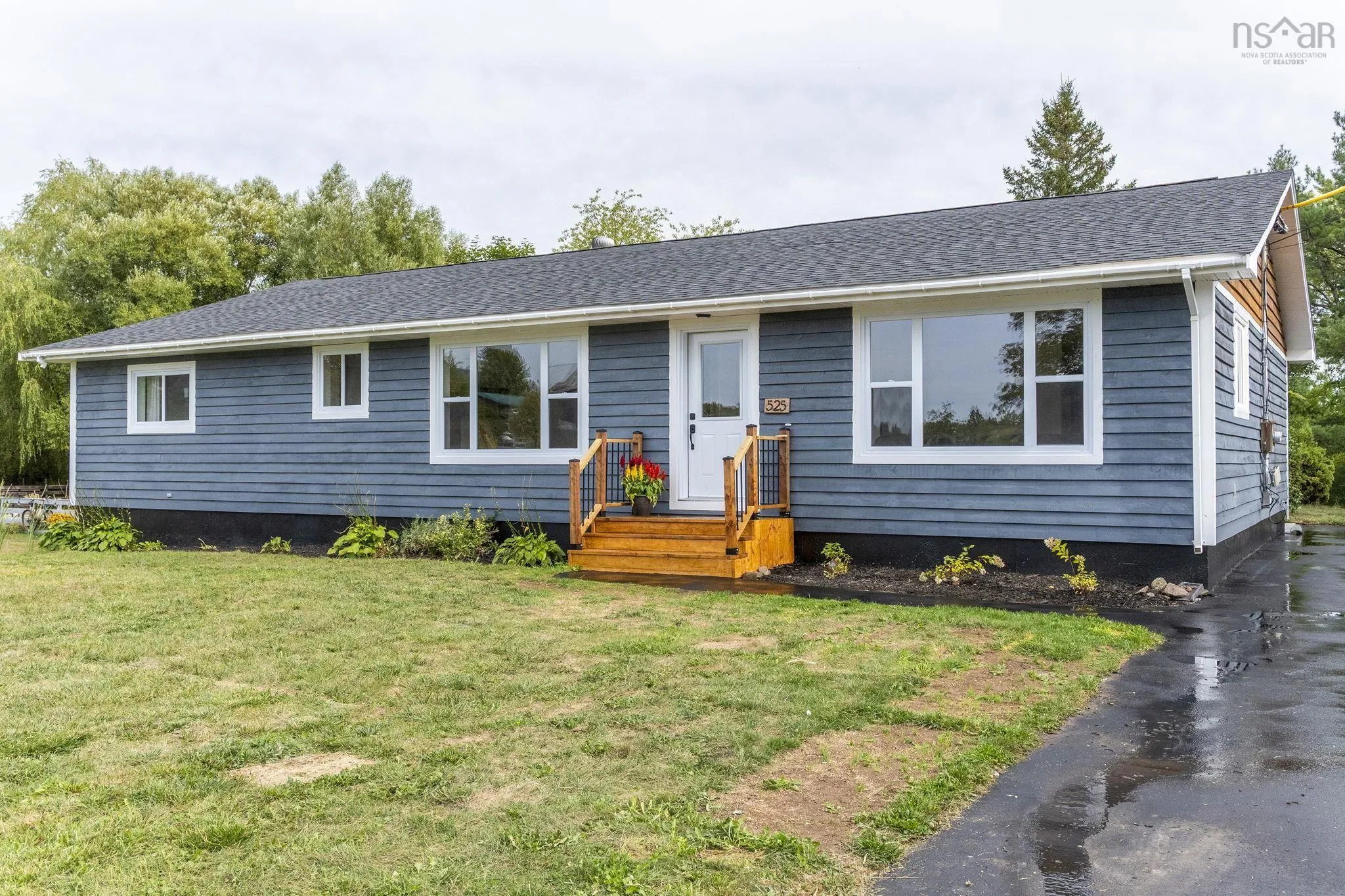 525 College Road, Windsor, NS B0N 2T0, 3 Bedrooms Bedrooms, ,2 BathroomsBathrooms,Residential,For Sale,College,202523182