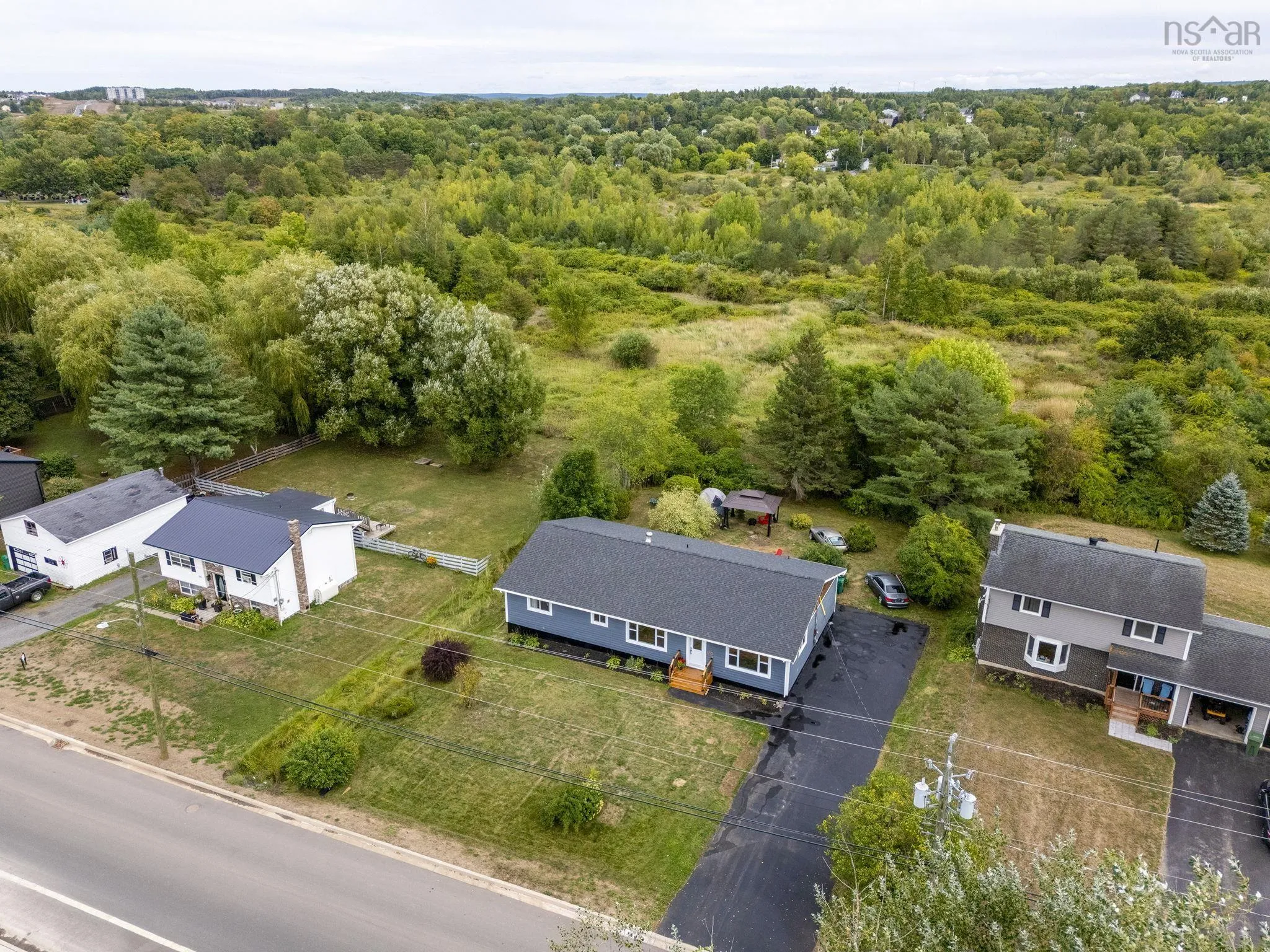 525 College Road, Windsor, NS B0N 2T0, 3 Bedrooms Bedrooms, ,2 BathroomsBathrooms,Residential,For Sale,College,202523182