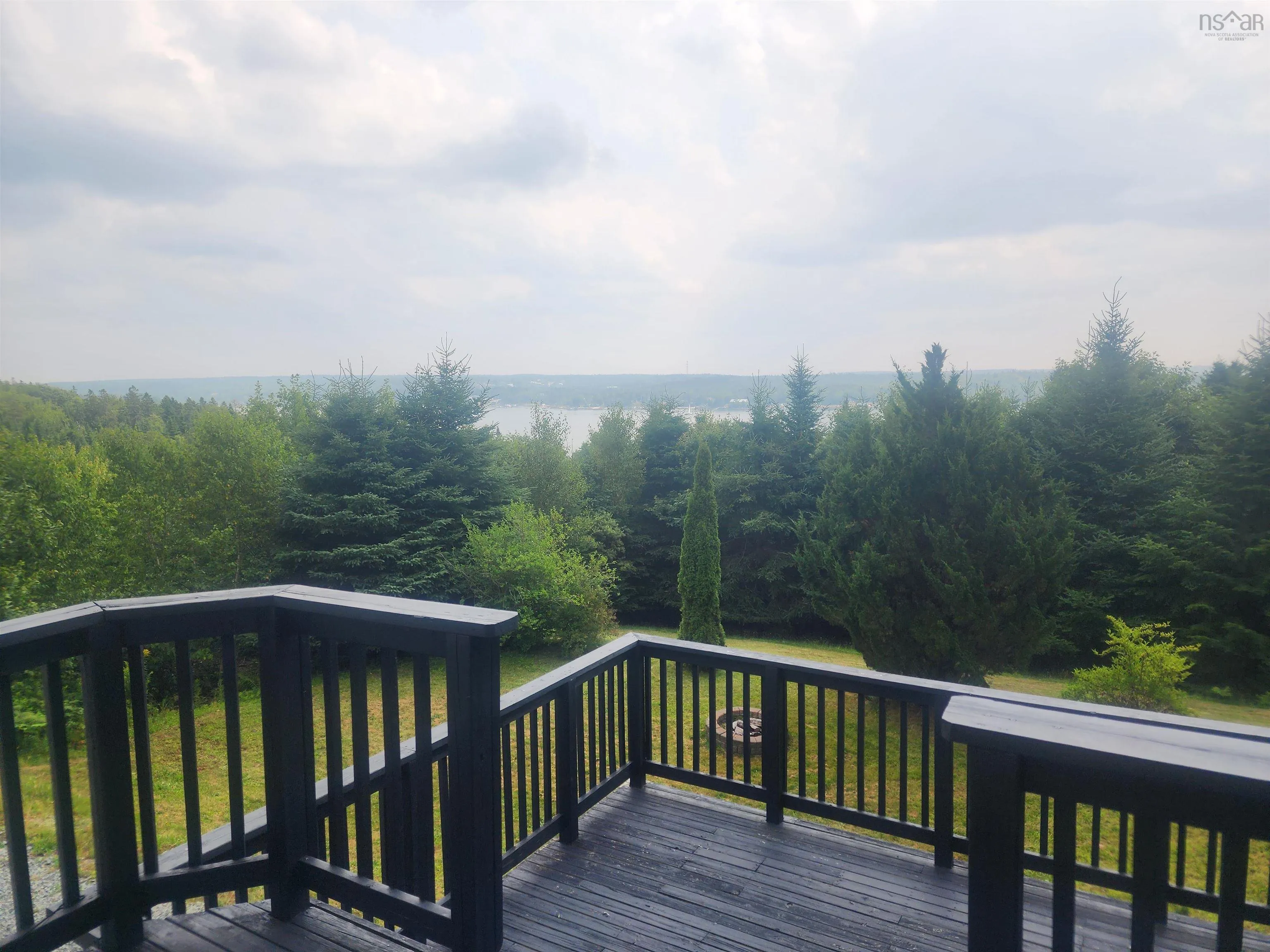 221 Hillside Drive, Boutiliers Point, NS B3Z 1W9, 4 Bedrooms Bedrooms, ,4 BathroomsBathrooms,Residential,For Sale,Hillside,202519860