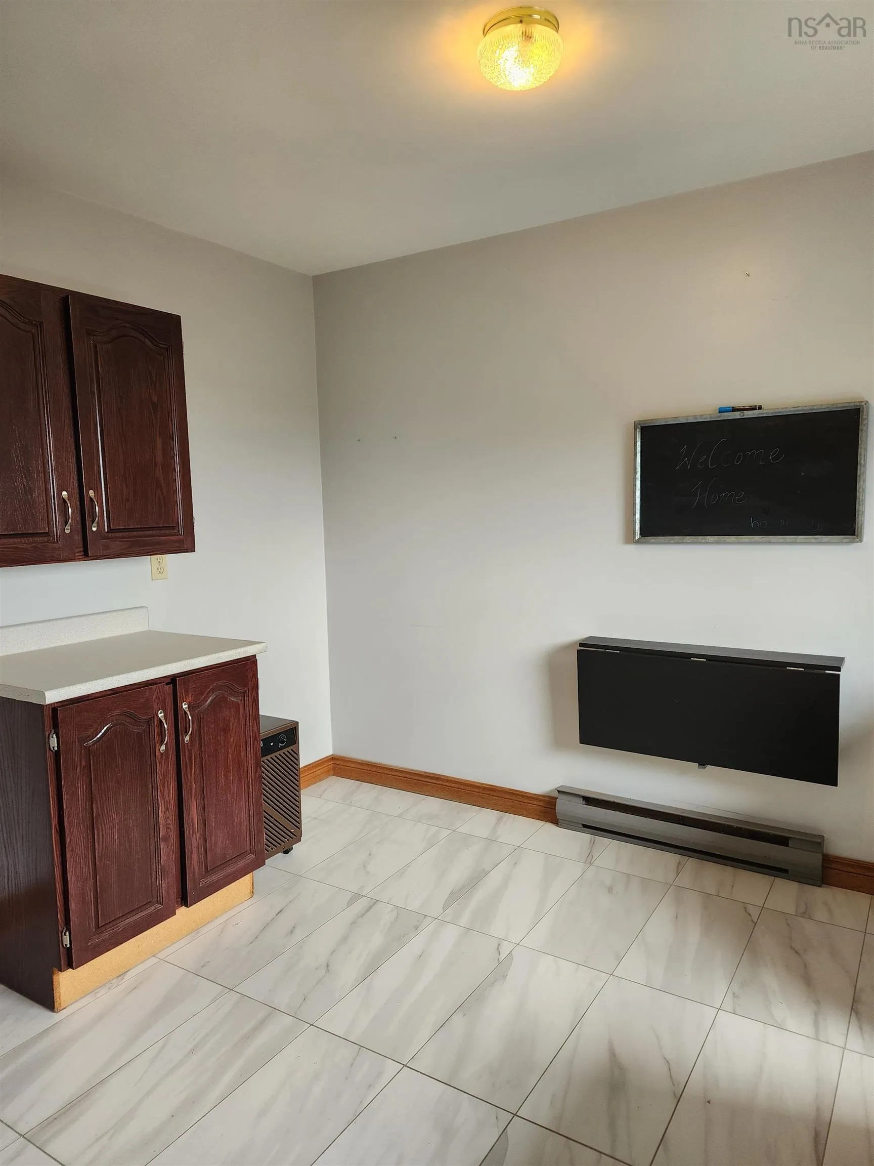 221 Hillside Drive, Boutiliers Point, NS B3Z 1W9, 4 Bedrooms Bedrooms, ,4 BathroomsBathrooms,Residential,For Sale,Hillside,202519860