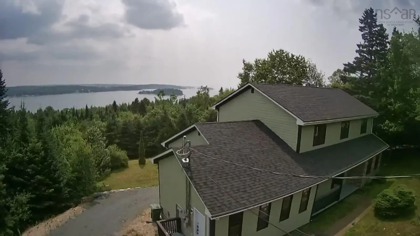 221 Hillside Drive, Boutiliers Point, NS B3Z 1W9, 4 Bedrooms Bedrooms, ,4 BathroomsBathrooms,Residential,For Sale,Hillside,202519860