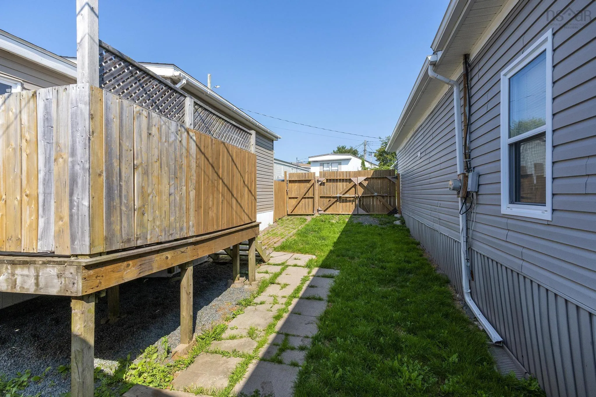27 Florence Avenue, Dartmouth, NS B2Y 2A4, 2 Bedrooms Bedrooms, ,1 BathroomBathrooms,Residential,For Sale,Florence,202519243