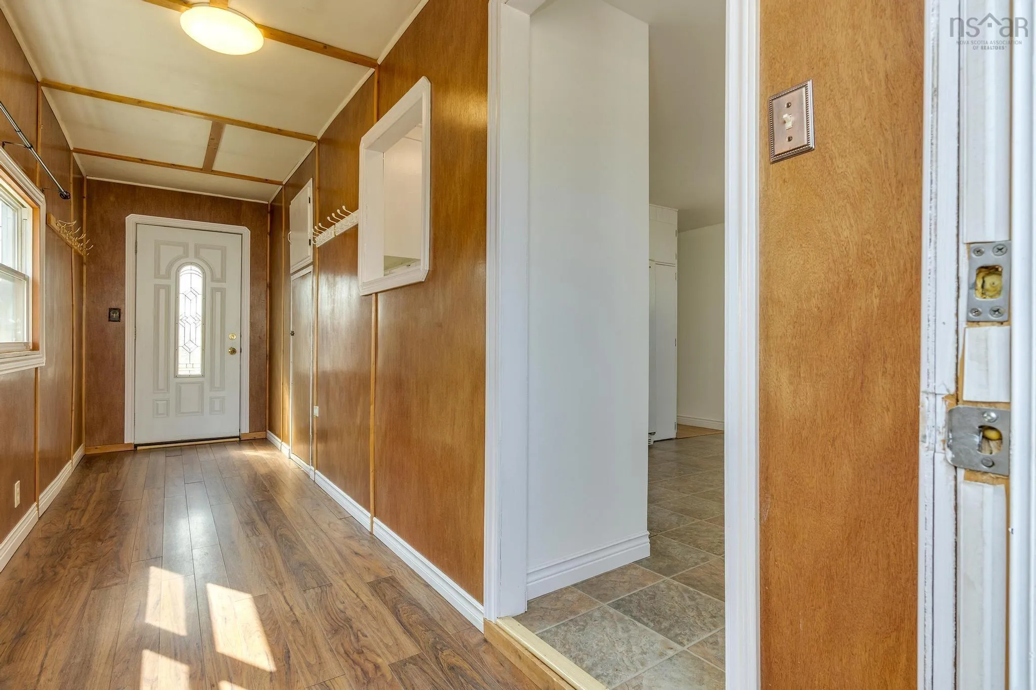 27 Florence Avenue, Dartmouth, NS B2Y 2A4, 2 Bedrooms Bedrooms, ,1 BathroomBathrooms,Residential,For Sale,Florence,202519243