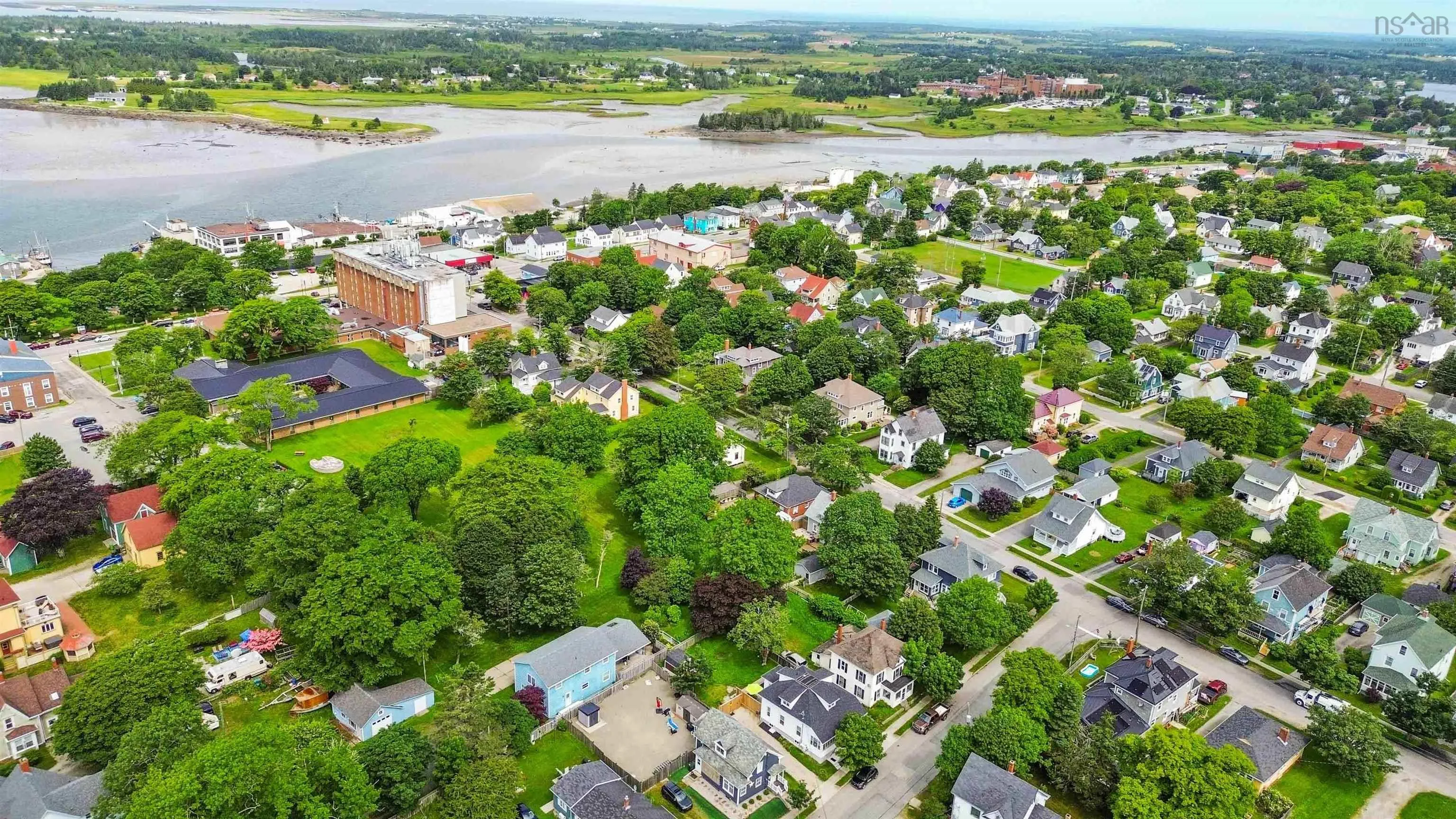 14 Ryerson Court, Yarmouth, NS B5A 1V6, 3 Bedrooms Bedrooms, ,2 BathroomsBathrooms,Residential,For Sale,Ryerson,202519947