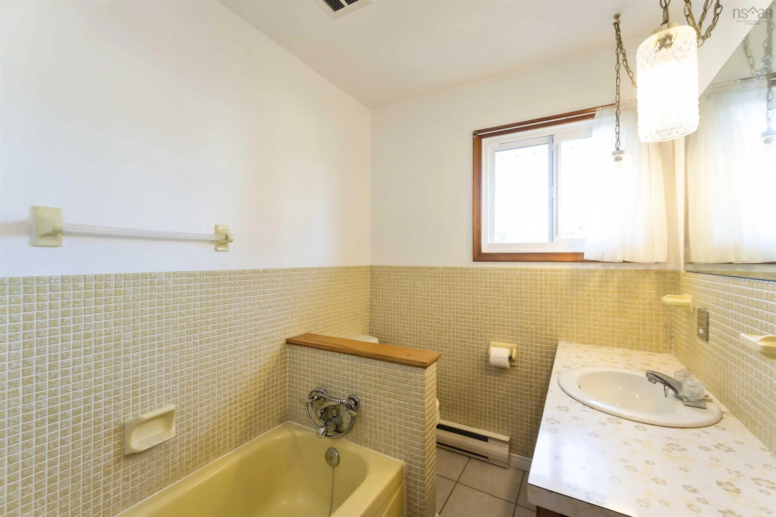 4 Mckenzie Drive, Middleton, NS B0S 1P0, 4 Bedrooms Bedrooms, ,2 BathroomsBathrooms,Residential,For Sale,Mckenzie,202518495